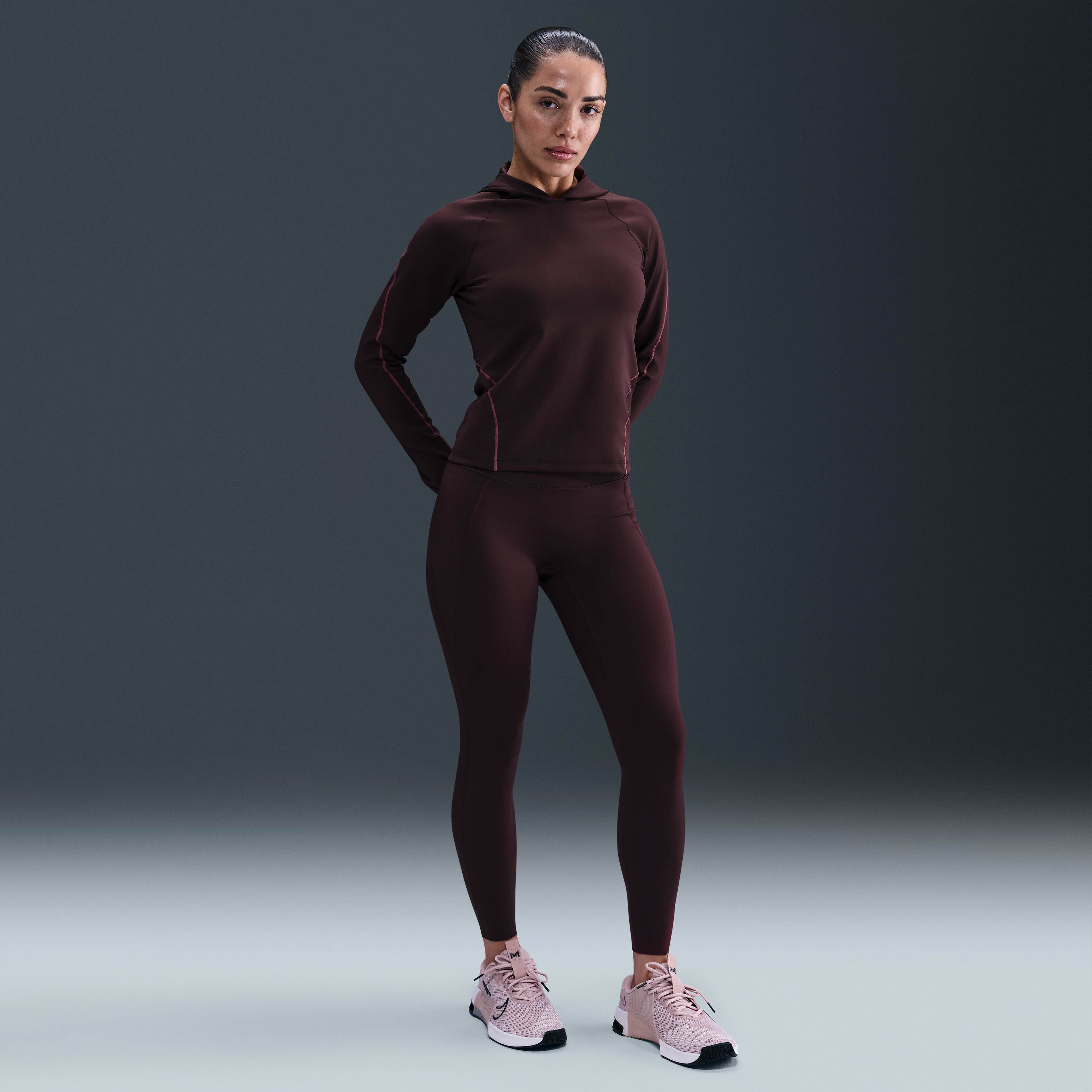 نايكي يونيفيرسا image number 3