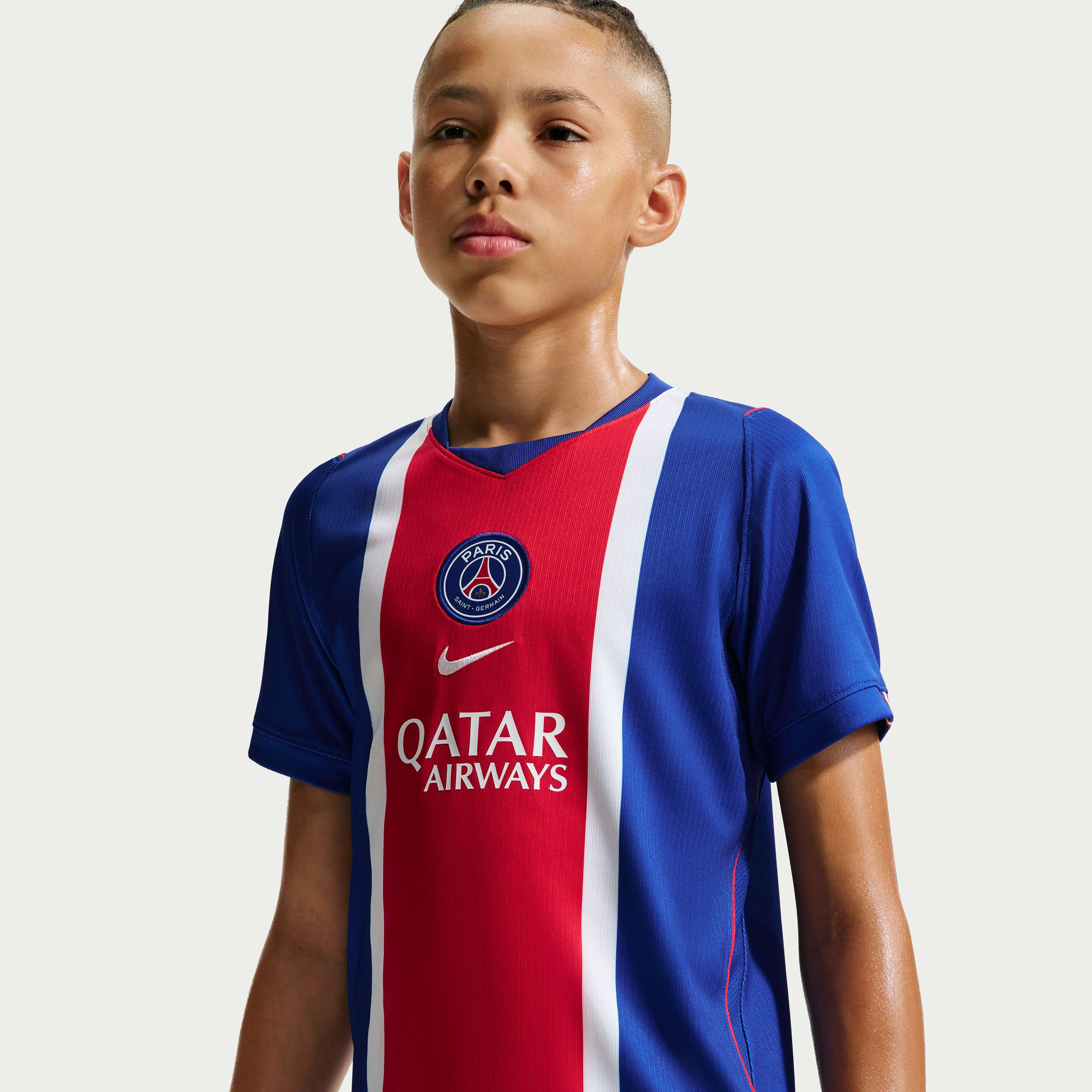 Paris Saint-Germain 2026/27 Stadium Home image number 2