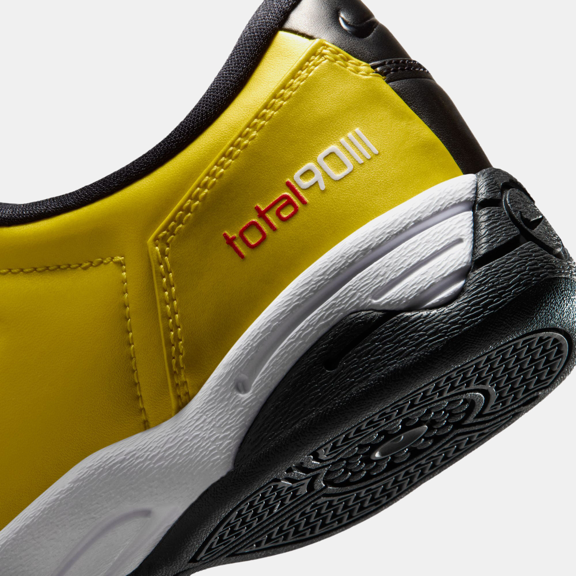 Nike Total90 image number 9