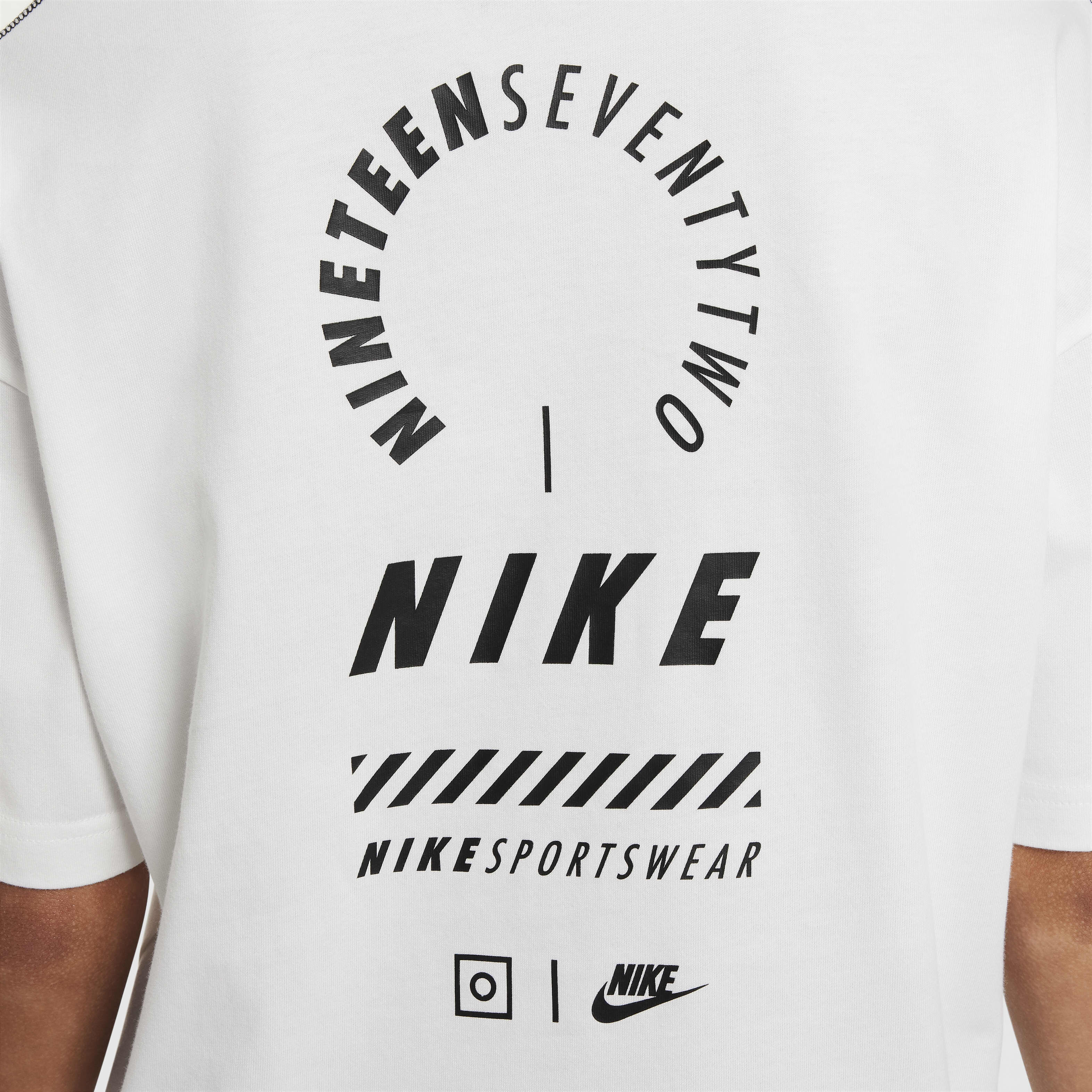 Nike t ens top