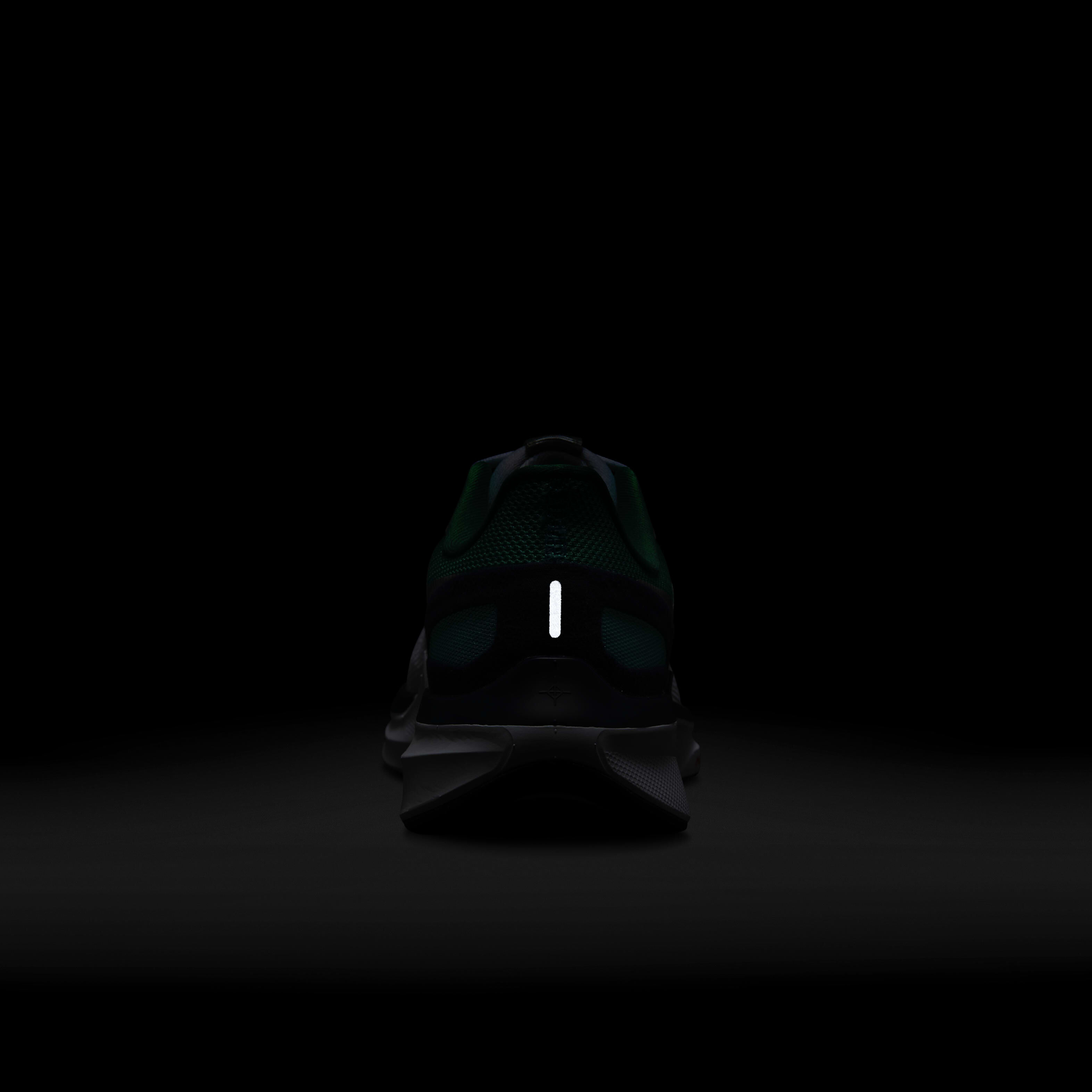 Nike Structure 25 image number 8