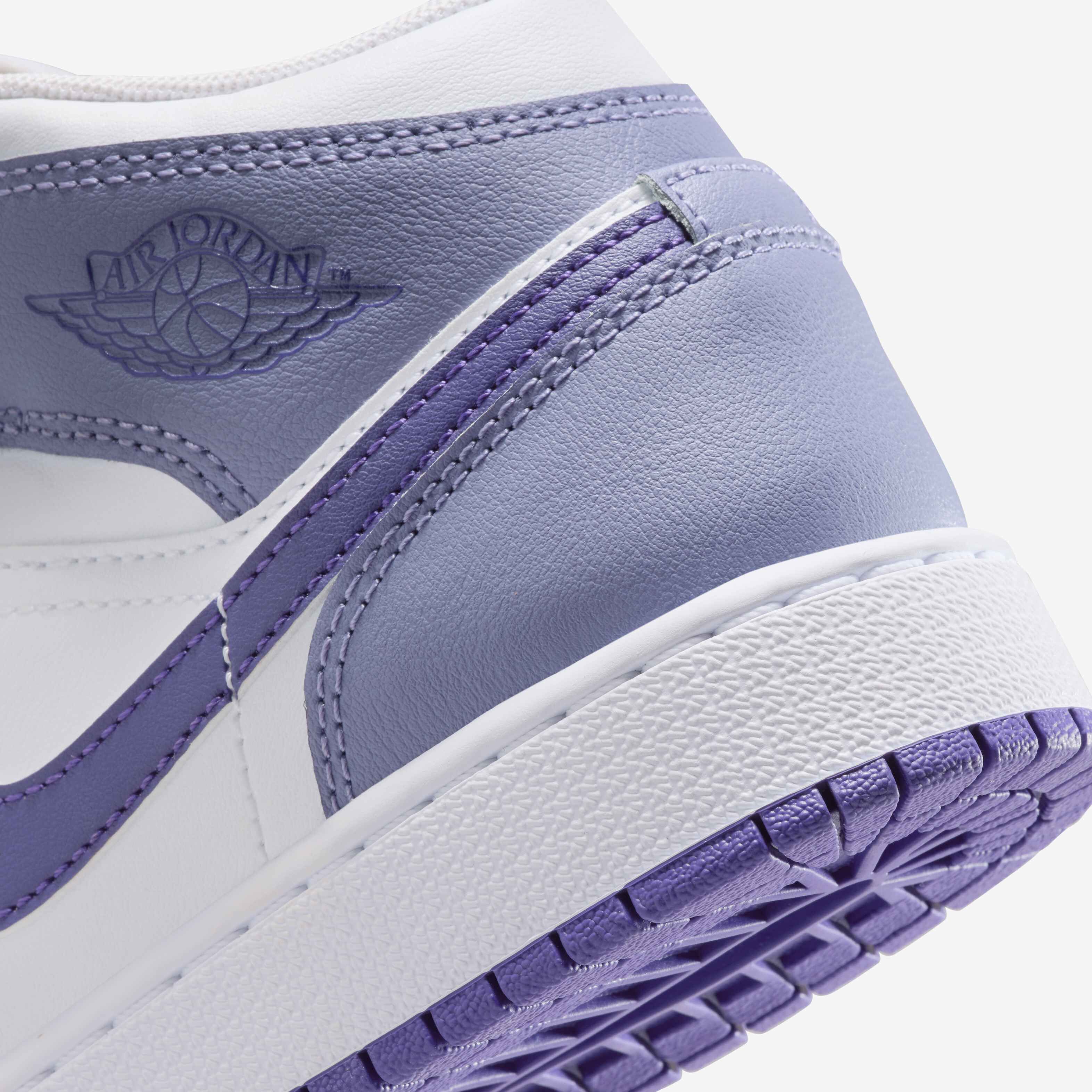 اير جوردن 1 ميد image number 7