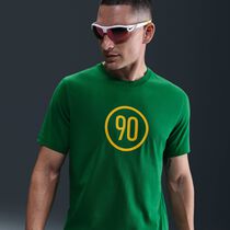 نايكي توتال 90