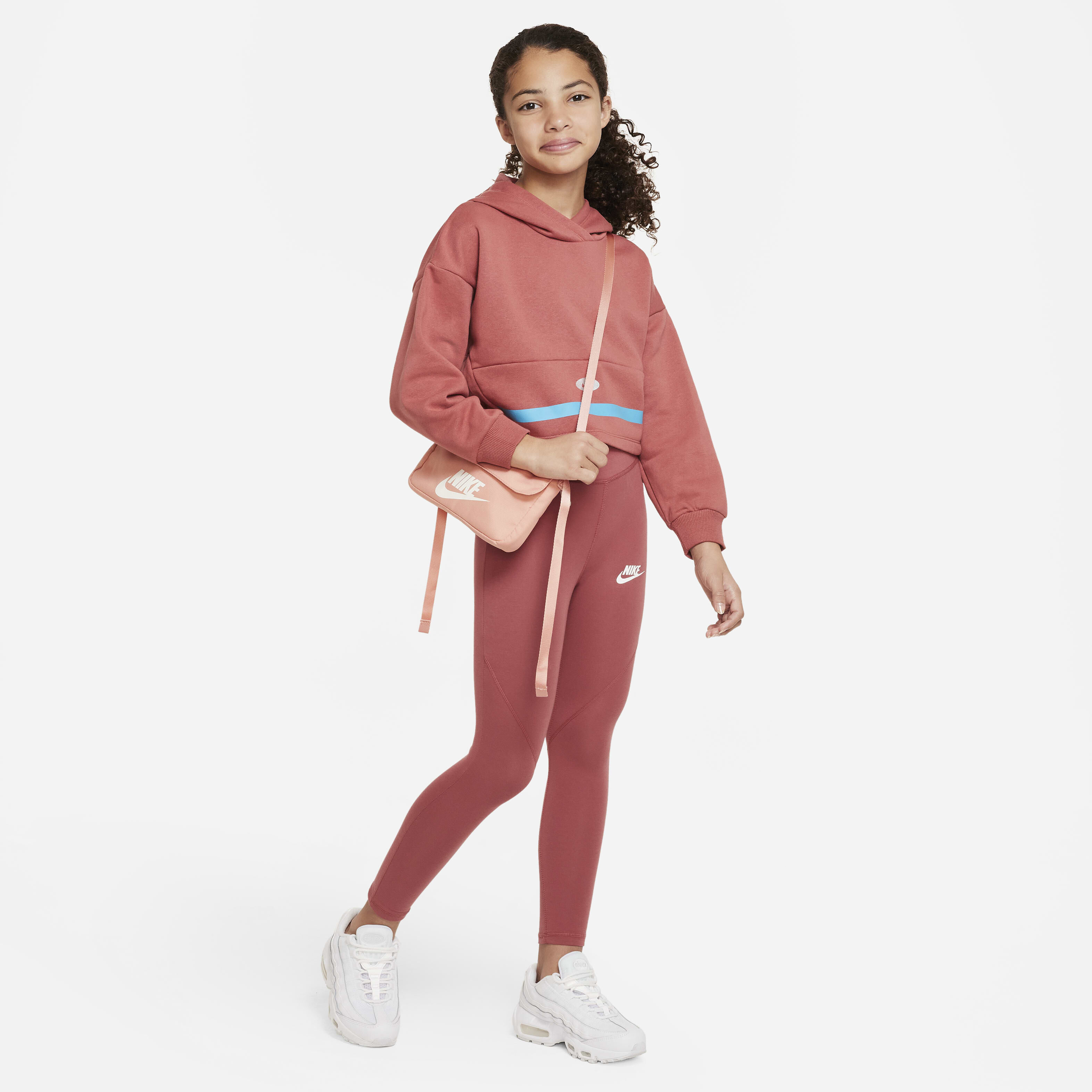 نايكي سبورتسوير فيفوريتس image number 3