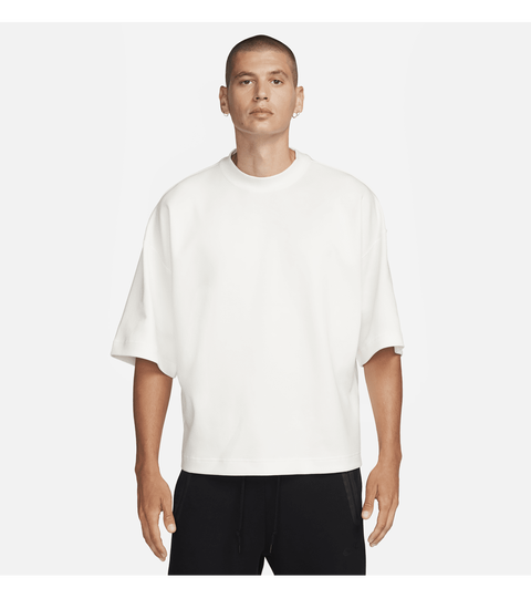 Oversized t shirt sales and nike shorts