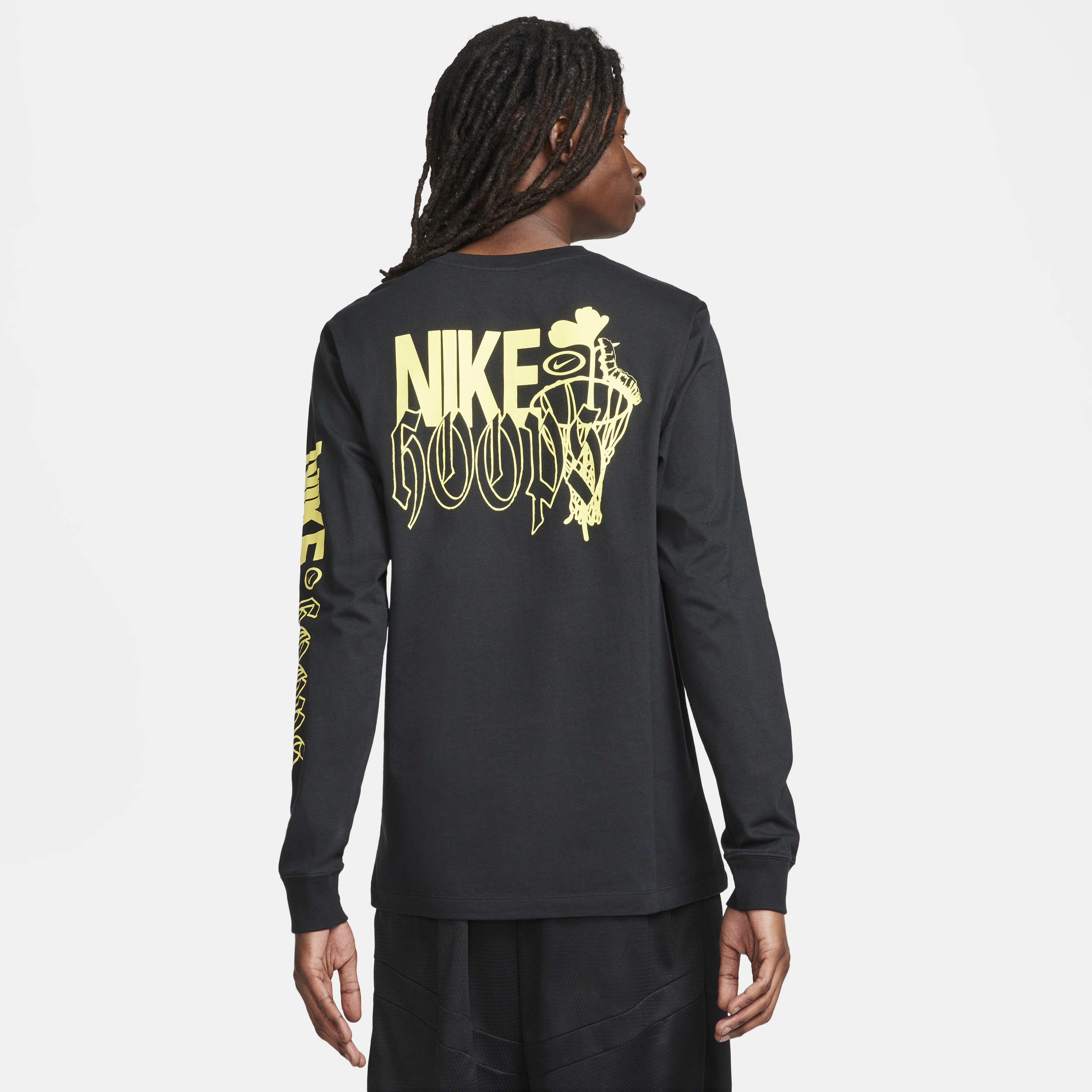 Buy Nike Men s Long Sleeve Fitness T Shirt Nike UAE Official