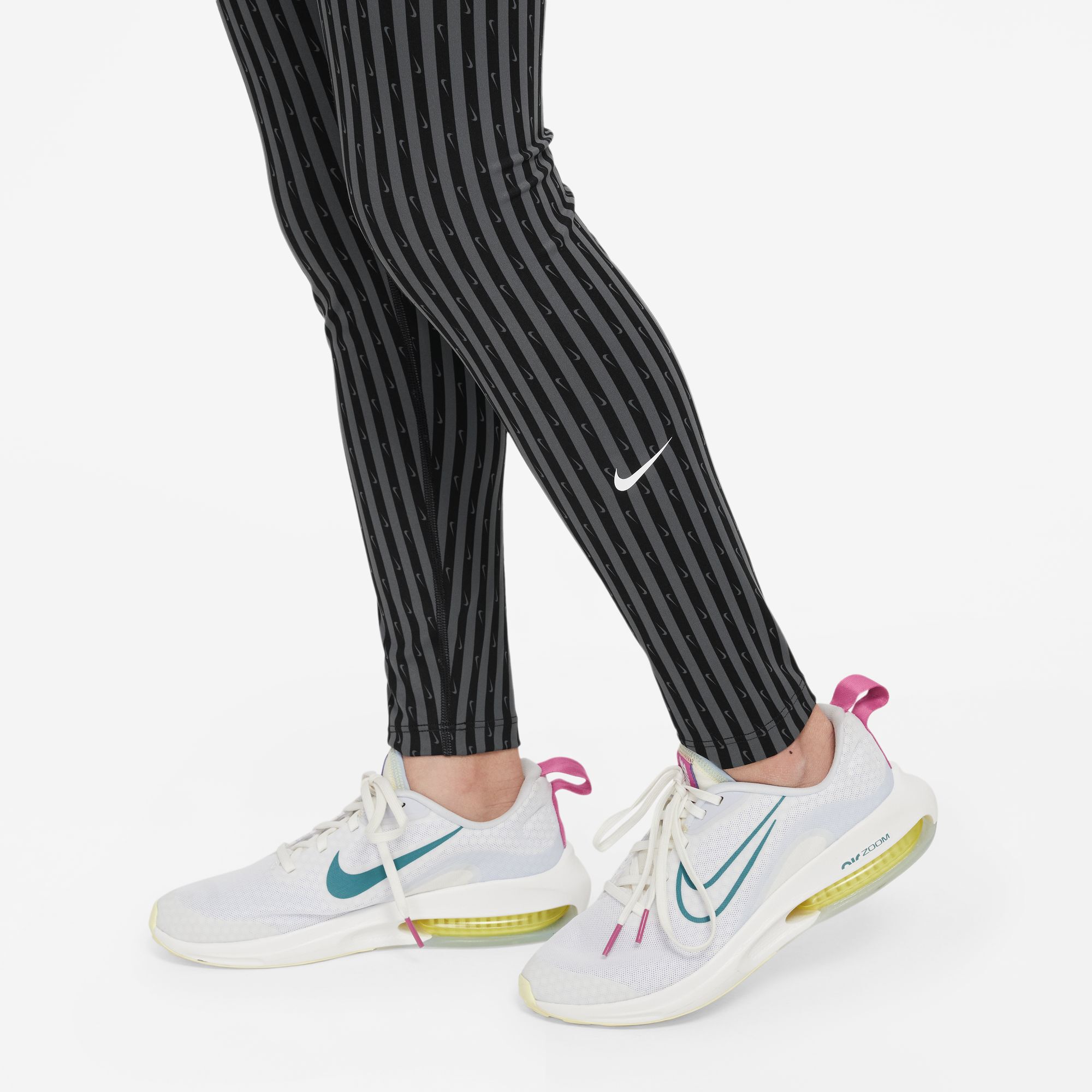 Nike One image number 1