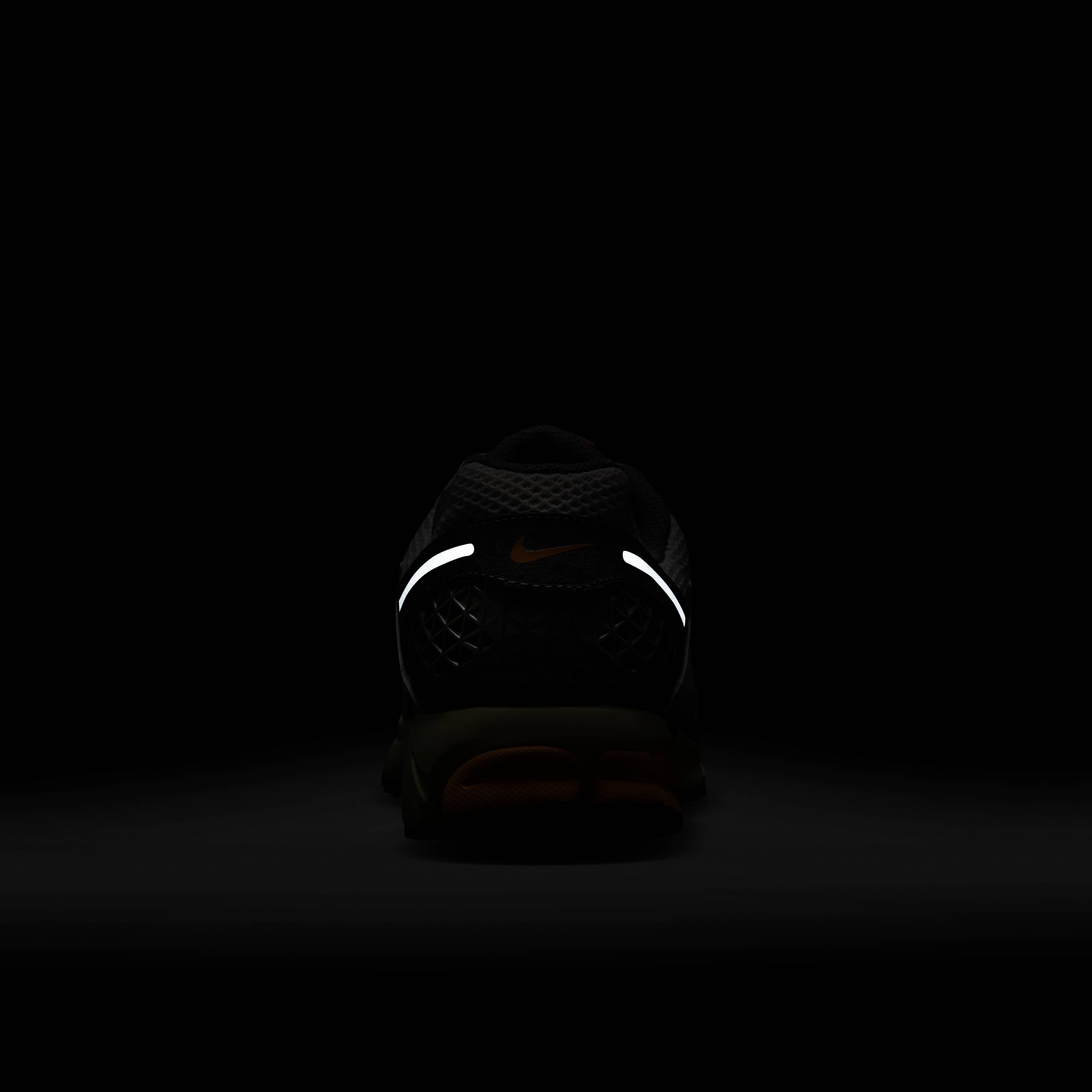 Nike Zoom Vomero 5 image number 9