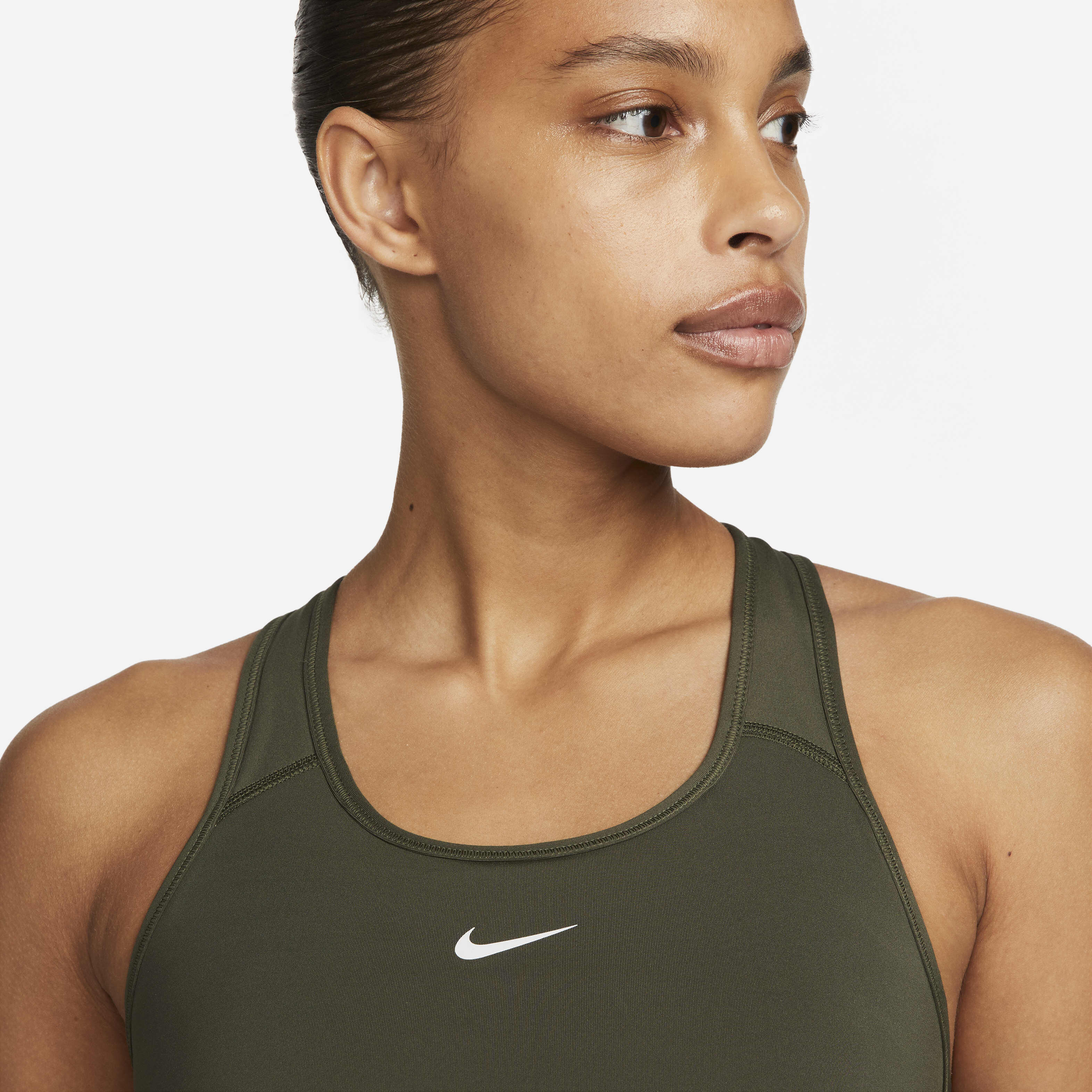 نايكي سووش image number 3