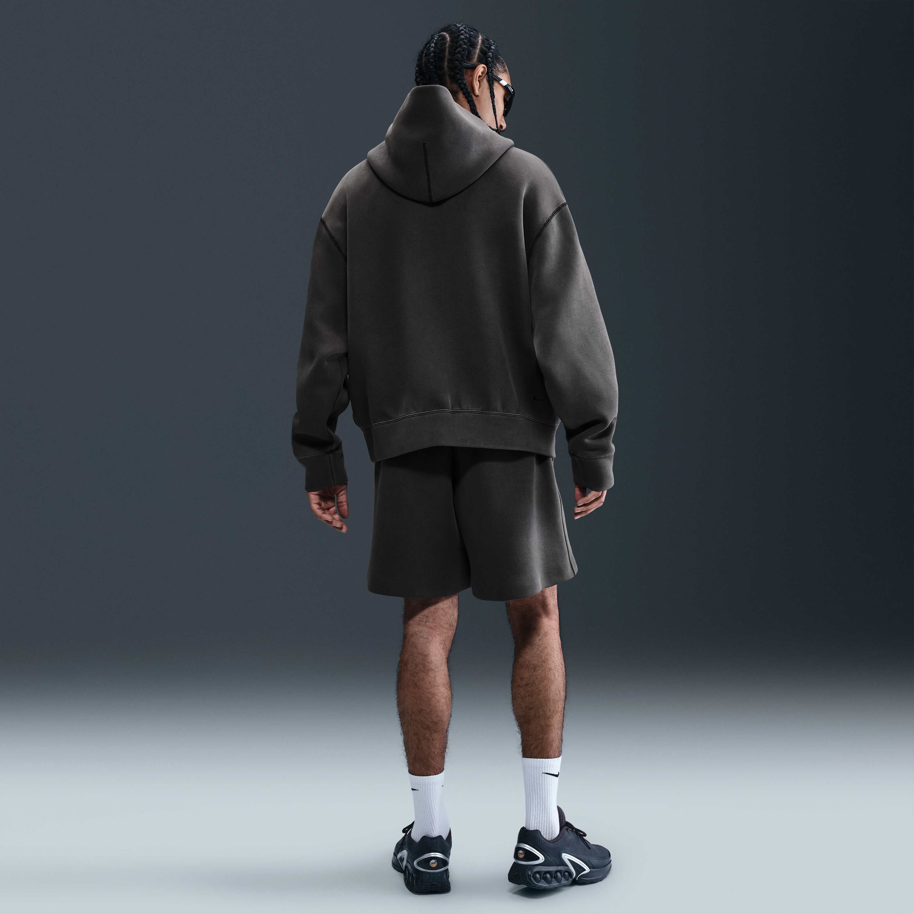 Nike Tech image number 4