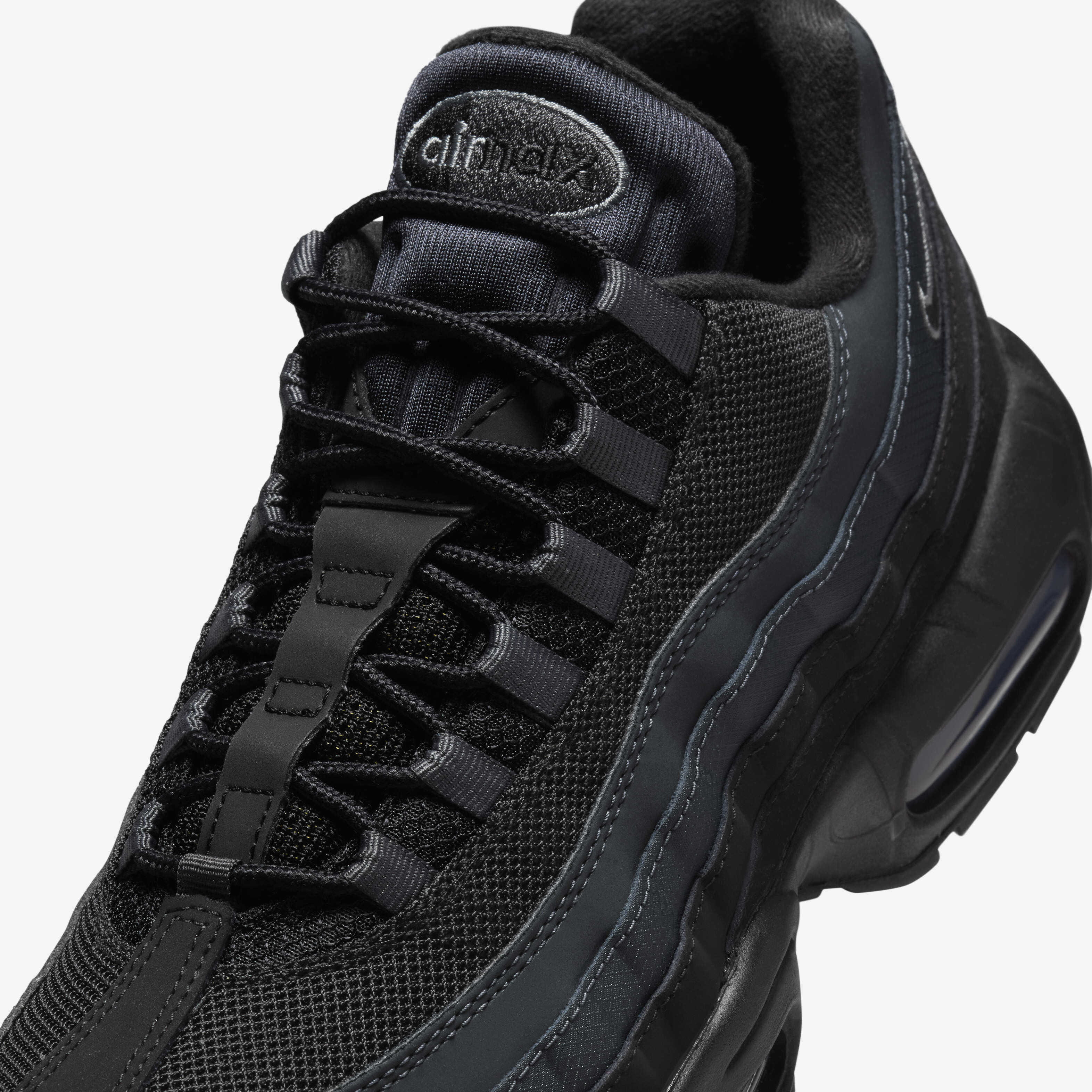 Buy Nike Air Max 95 Men s Shoes Black Smoke Grey Anthracite Nike UAE Official