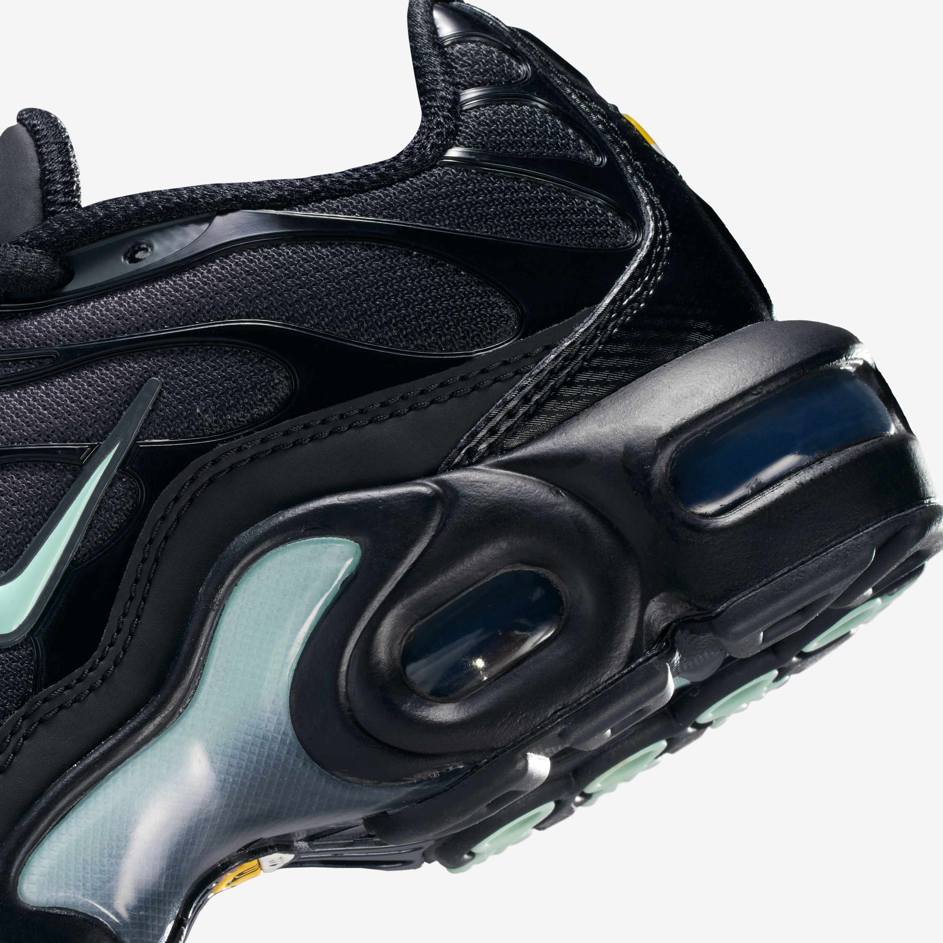 Nike Air Max Plus image number 7