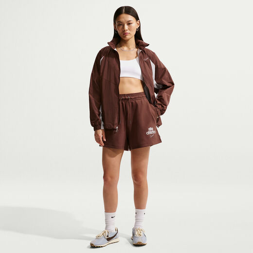 شورتات وتيشيرتات-نايكي, نايكي سبورتسوير, شورت للنساء