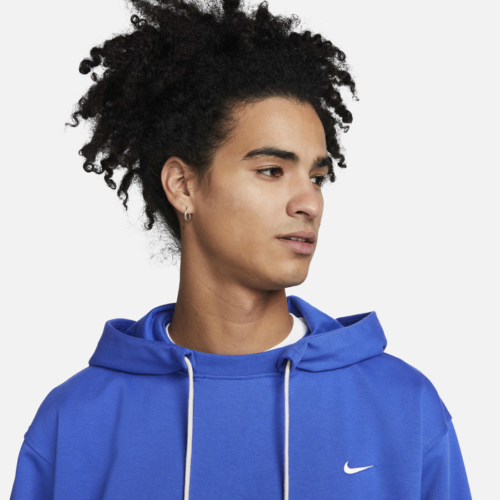 Nike Standard Issue image number 2 Nike Standard Issue image number 2
