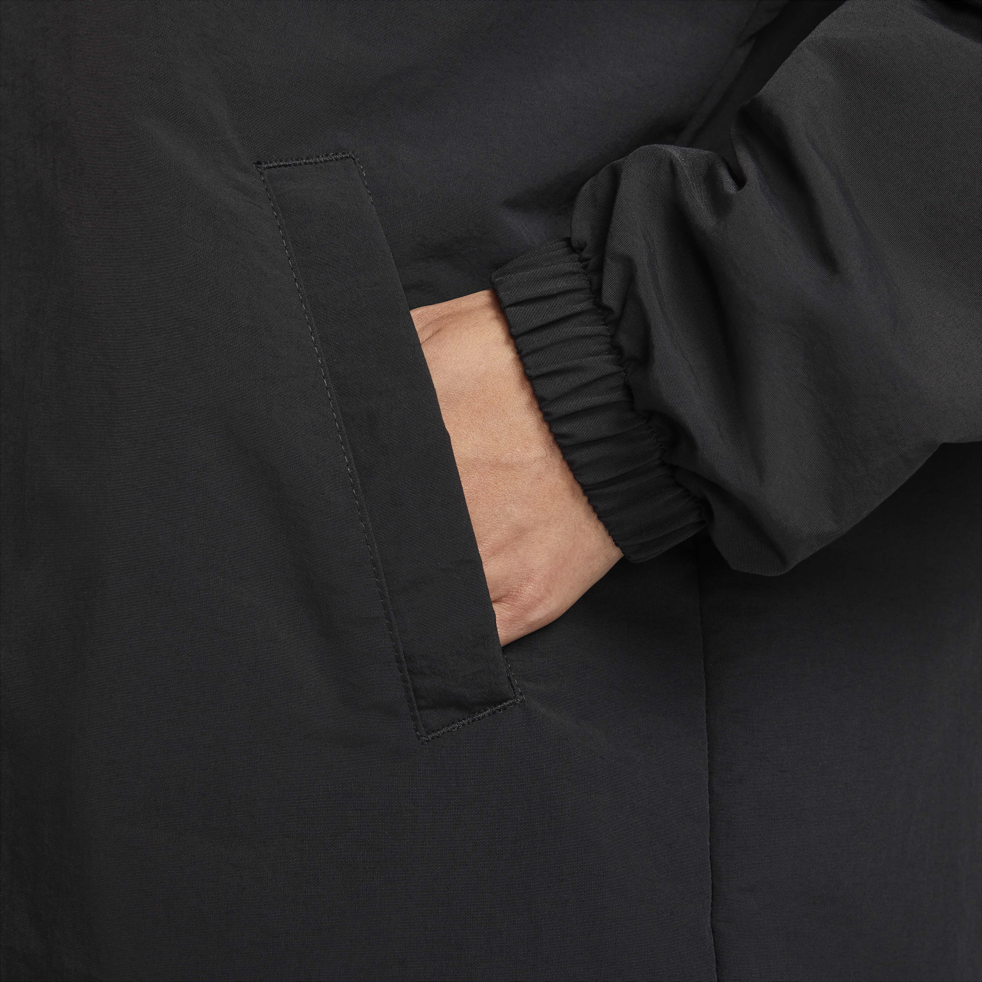 Nike Sportswear Essential image number 5