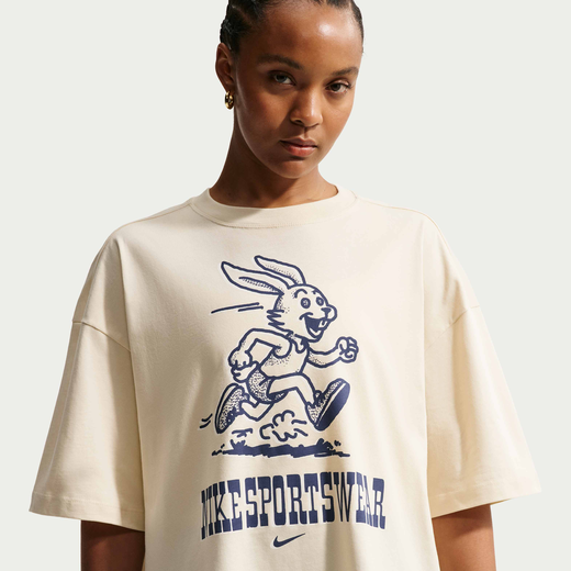 Women's Graphic T Shirts-Nike, Nike Sportswear Classic, Women's Oversized T-Shirt