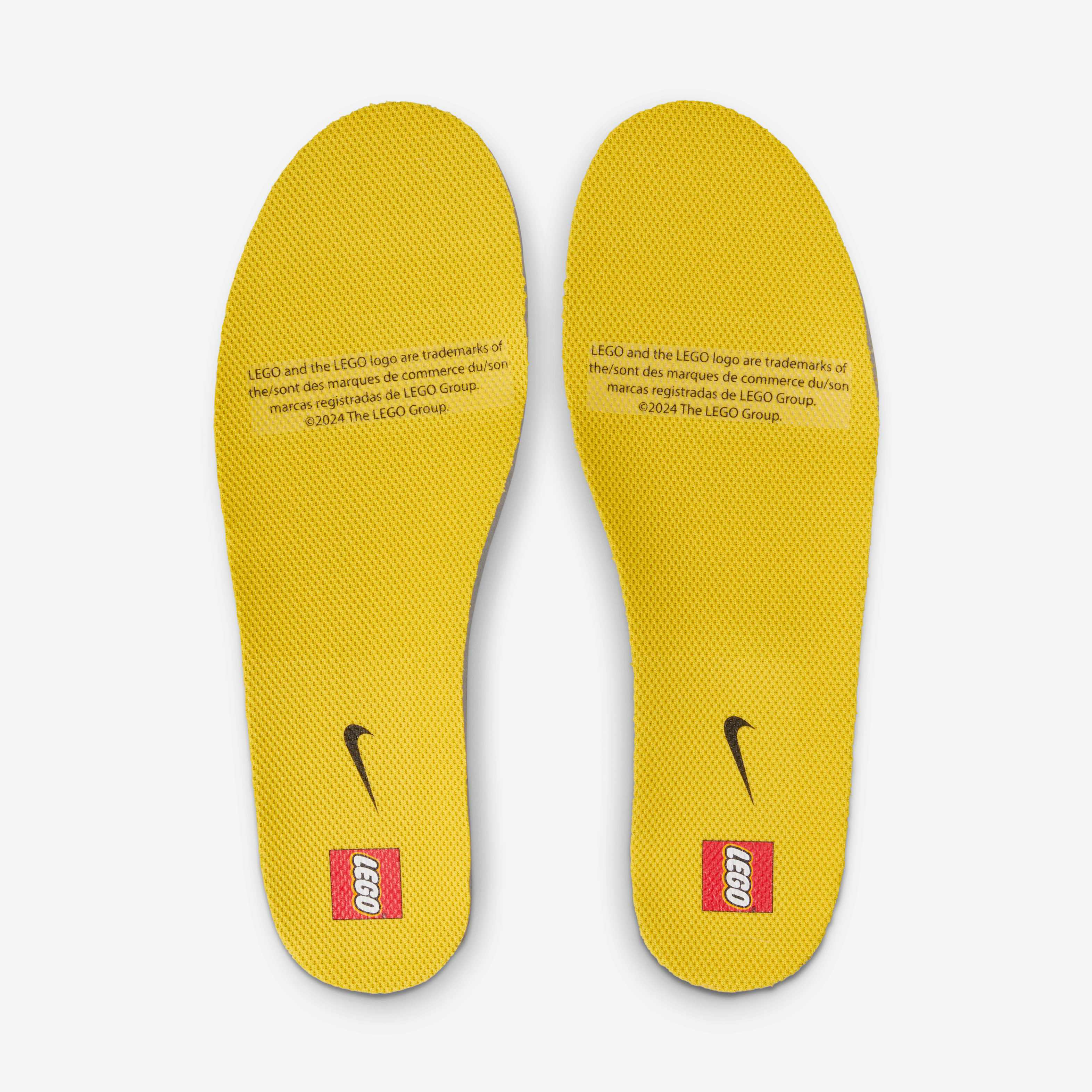 Nike Dunk Low x LEGO&reg; Collection image number 8