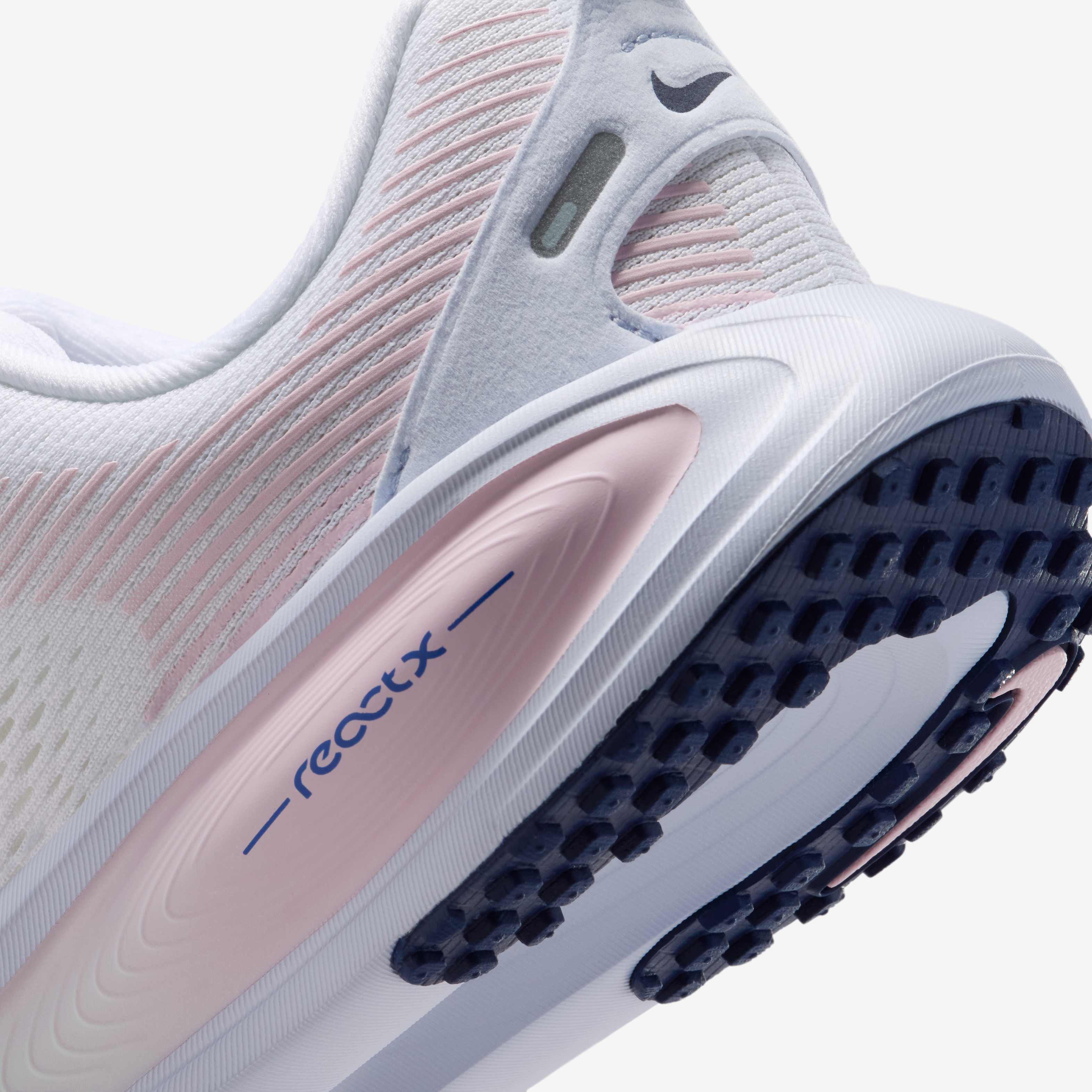 Nike Vomero 18 image number 7