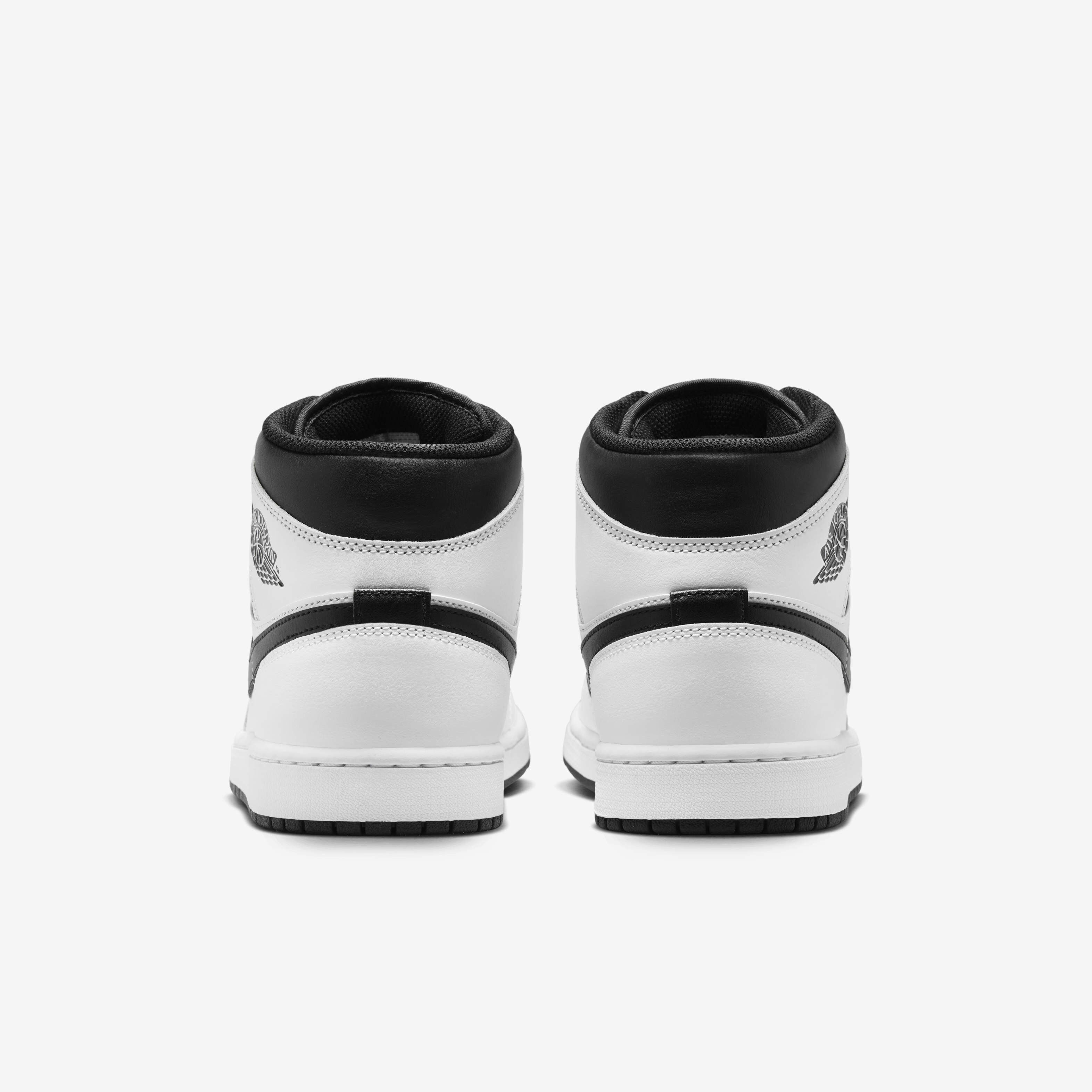 Buy Air Jordan 1 Mid Men s Shoes Nike UAE Official
