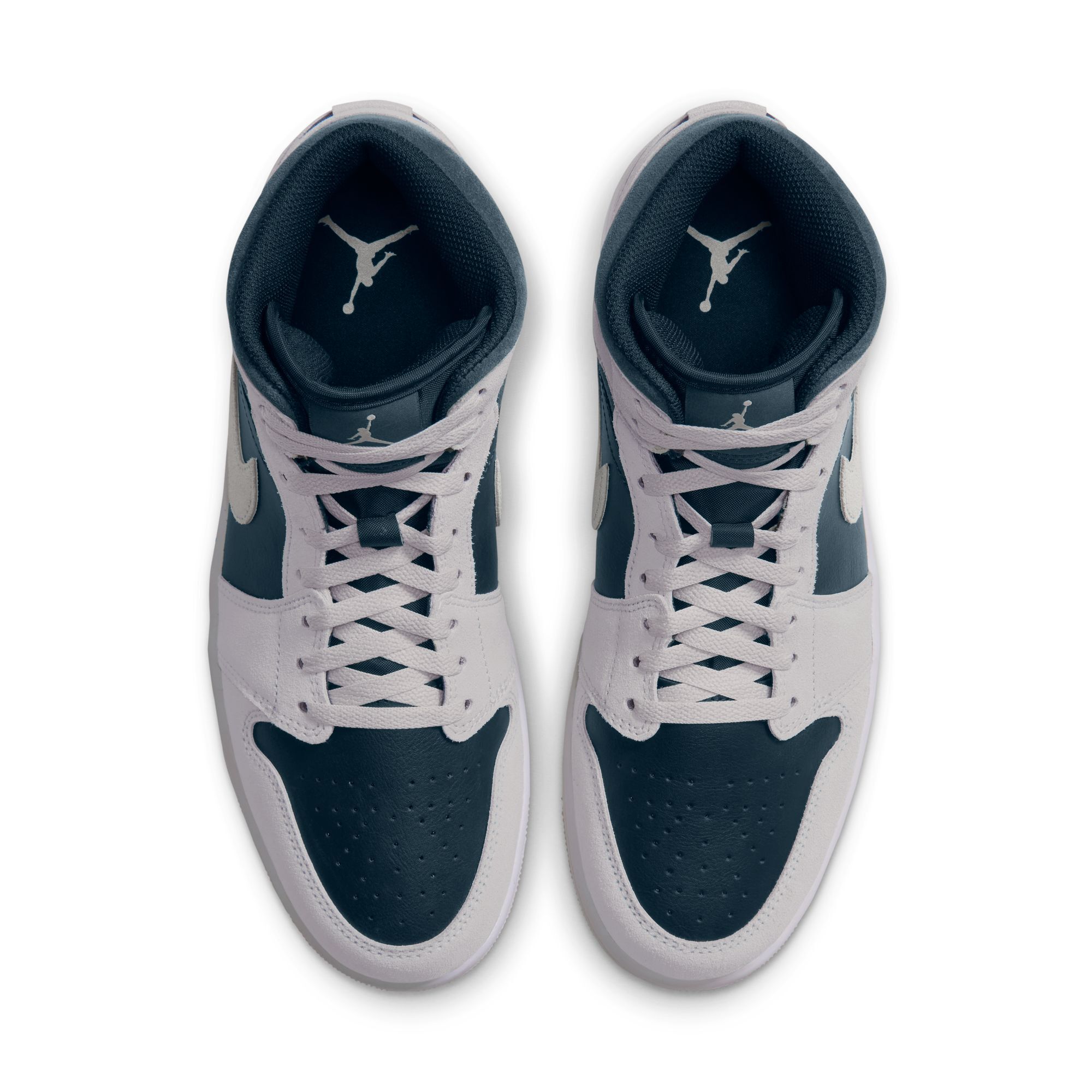 Air Jordan 1 Mid image number 3