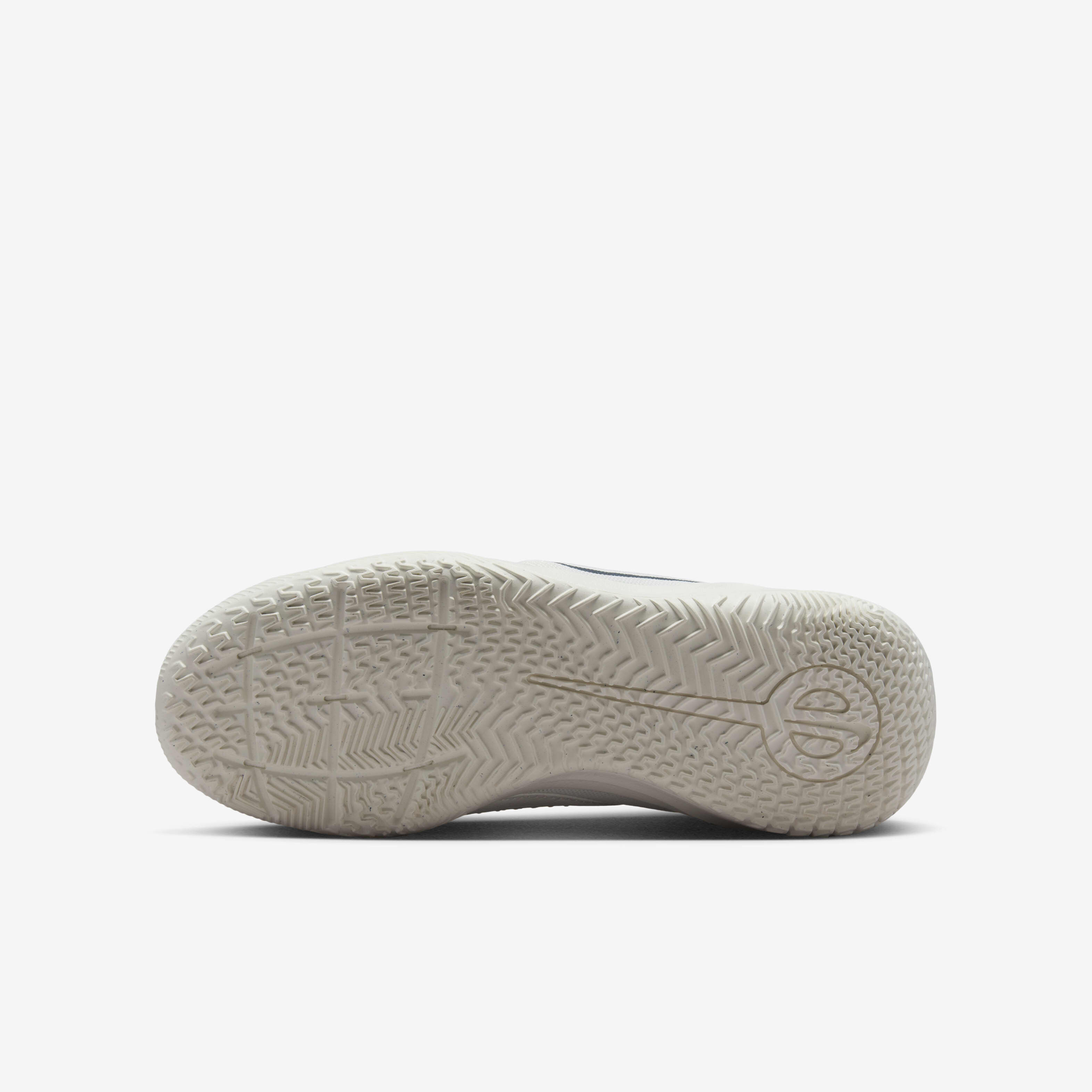 Nike Jr. Tiempo Pearl Legend 10 Academy image number 1