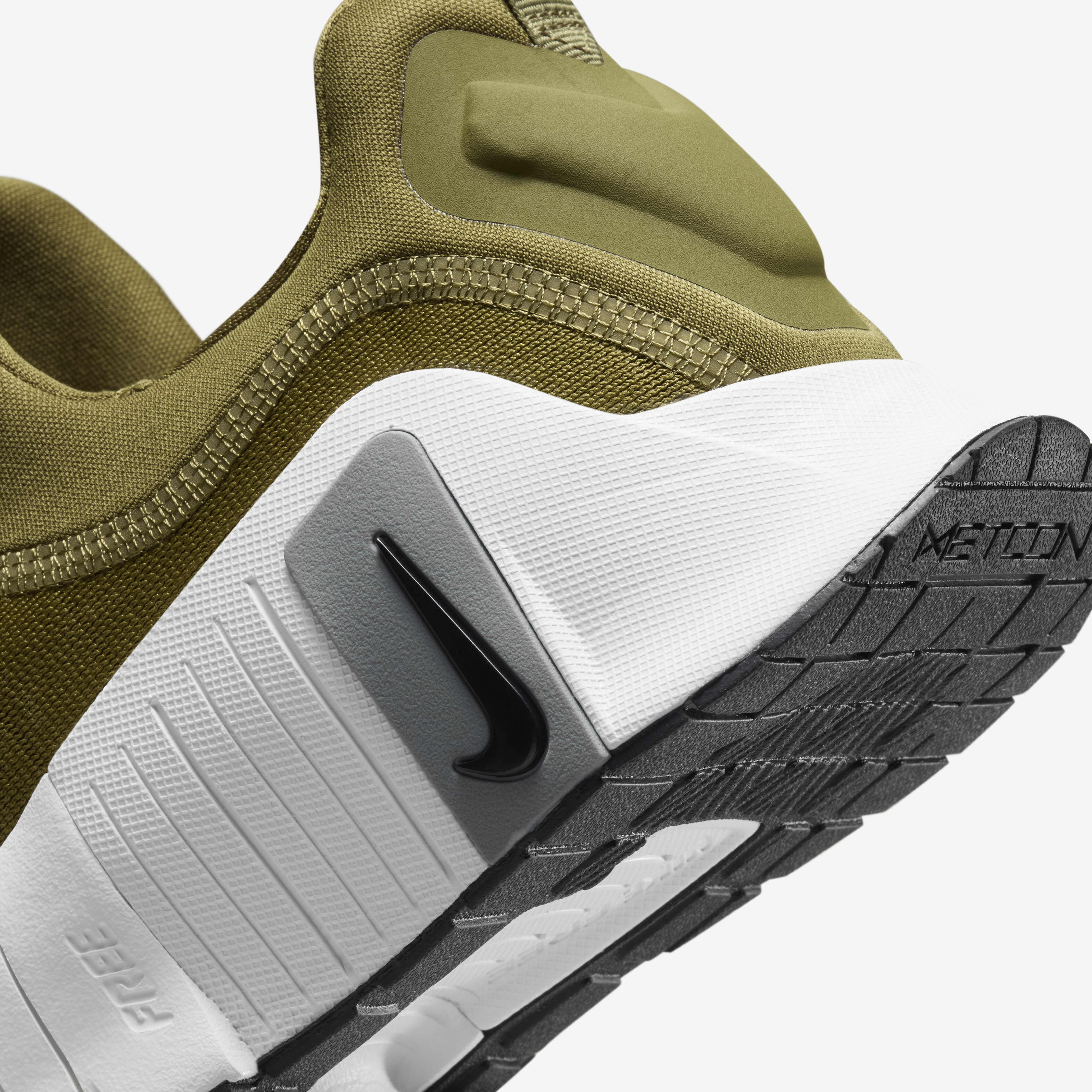 nike metcon 6 amp men's training shoes stores