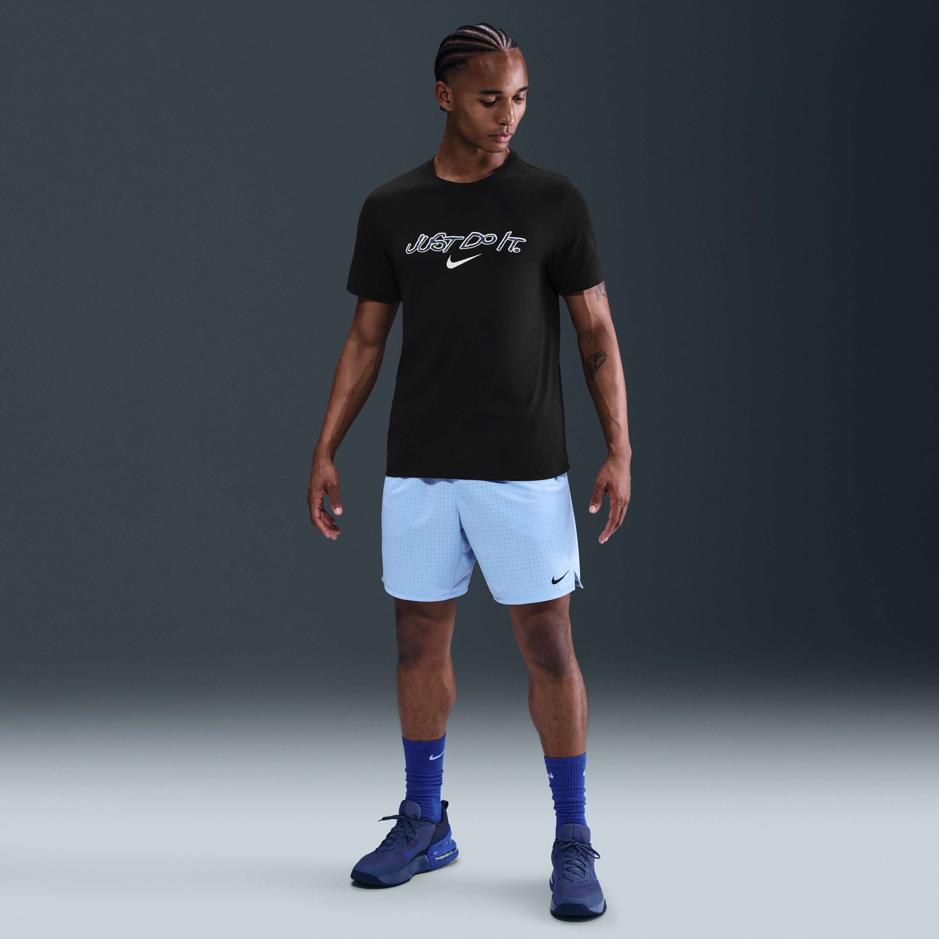 Nike image number 3