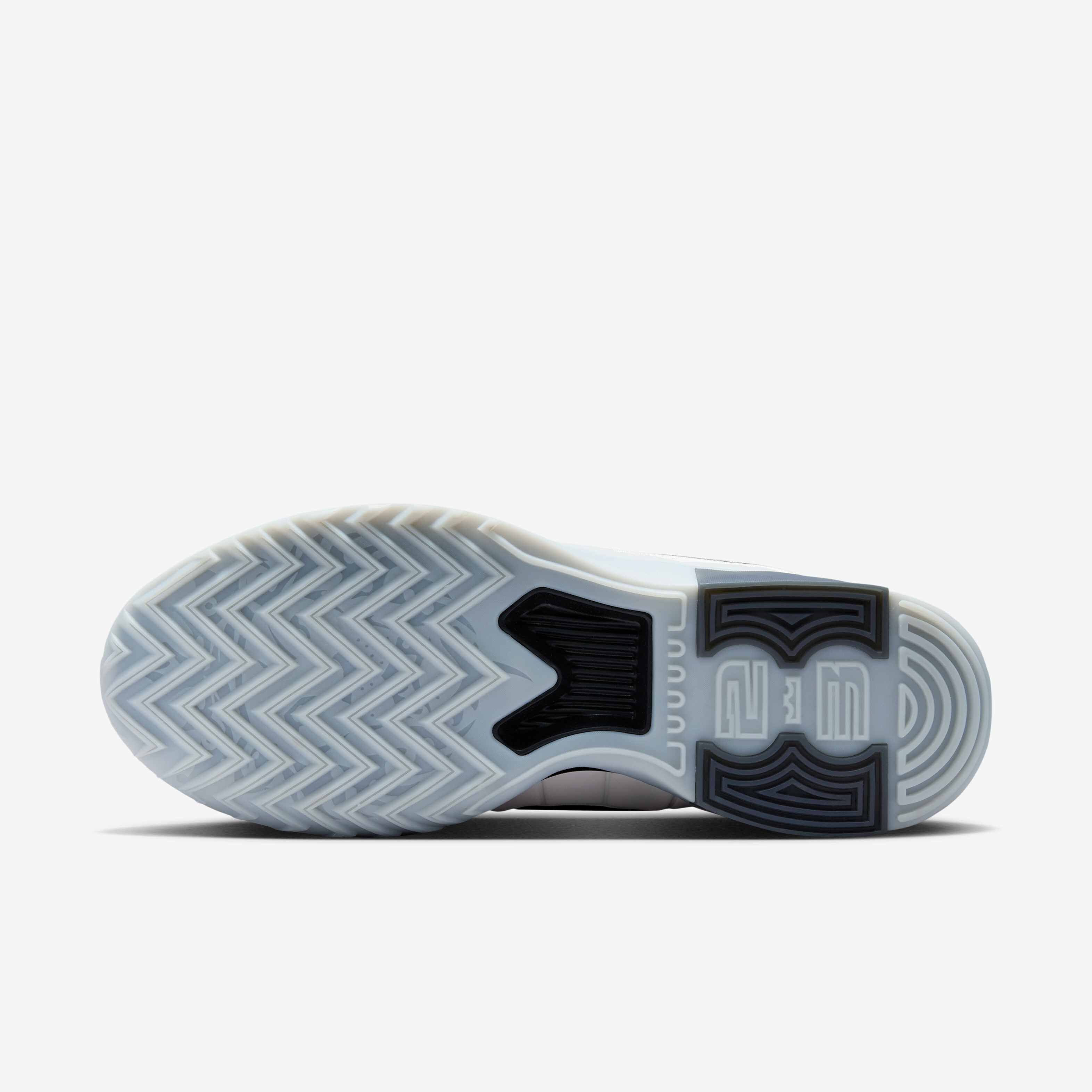 ليبرون وتنيس 9 image number 1