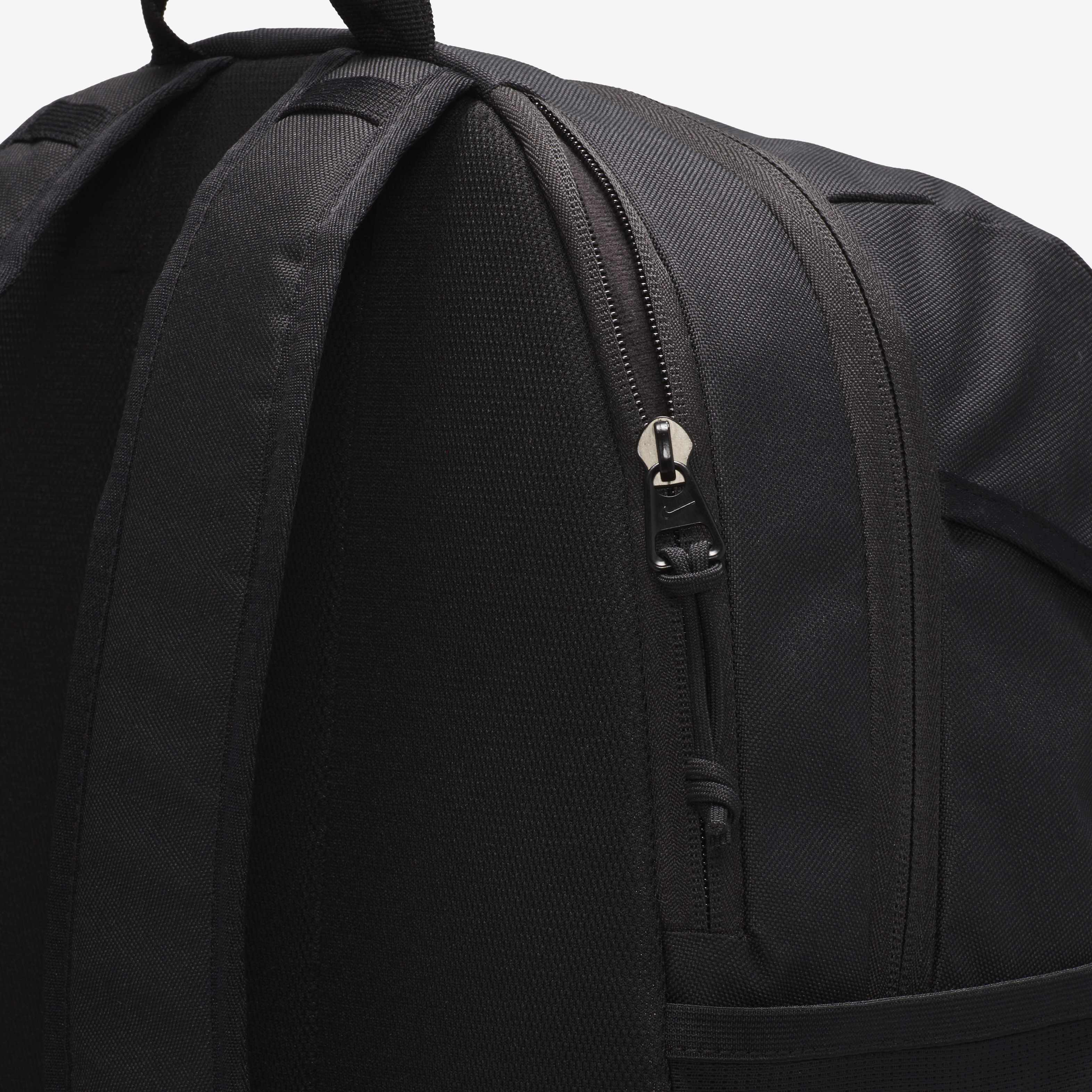 F.C. برشلونة اكاديمي image number 8