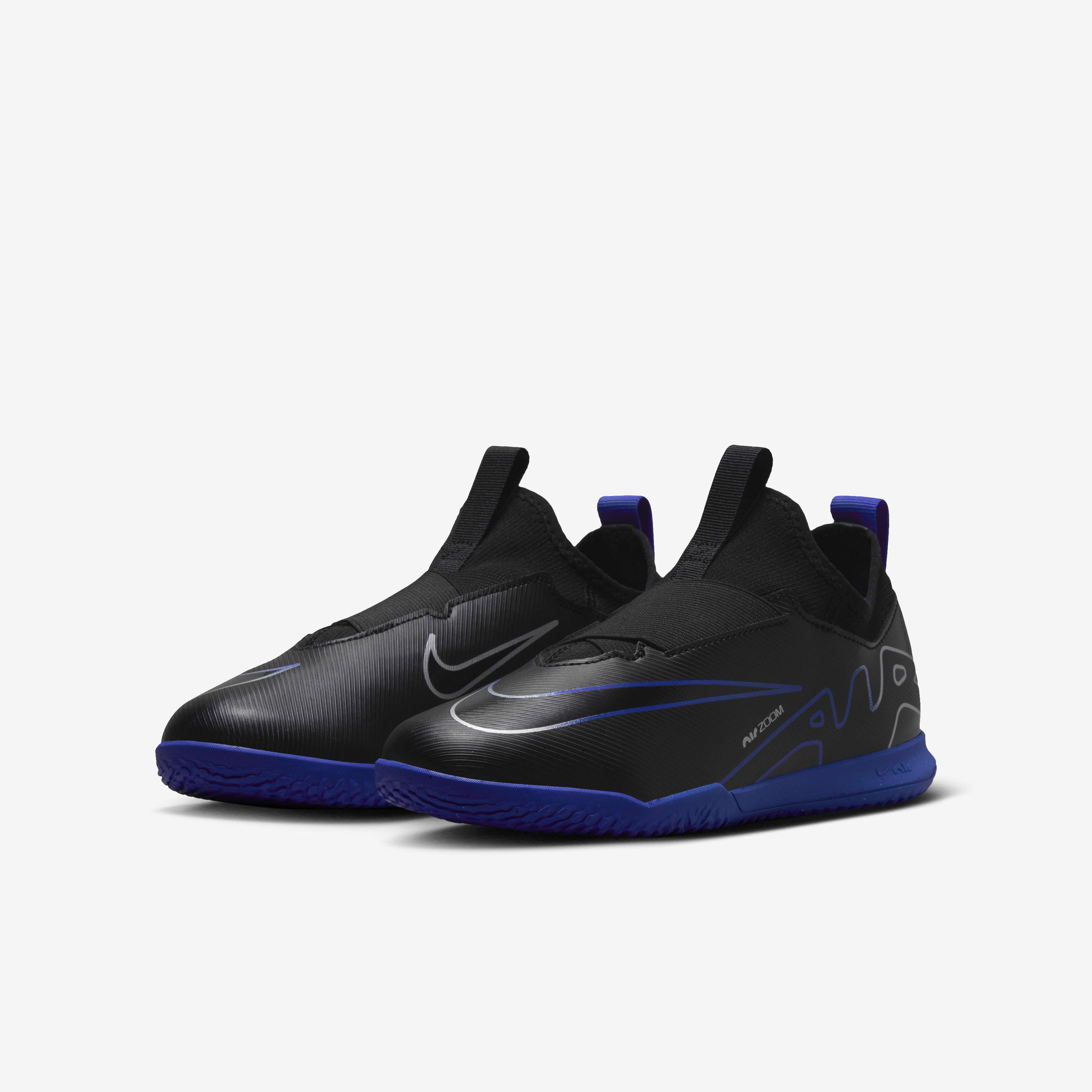 Buy Nike Jr. Mercurial Vapor 15 Academy Younger Older Kids Indoor Court Low Top Football Shoes Nike UAE Official