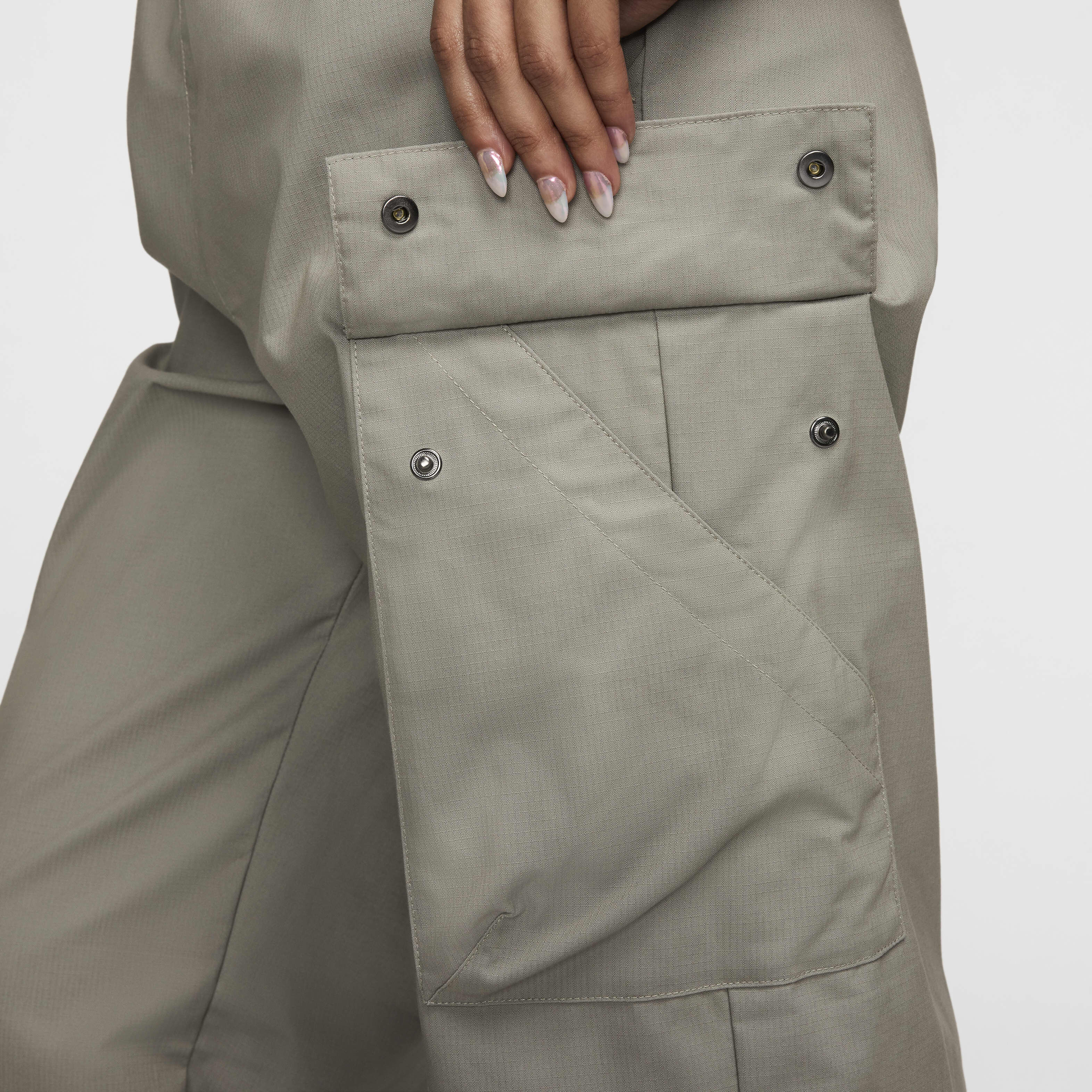 نايكي سبورتسوير ايفريثنج ووفنز image number 4