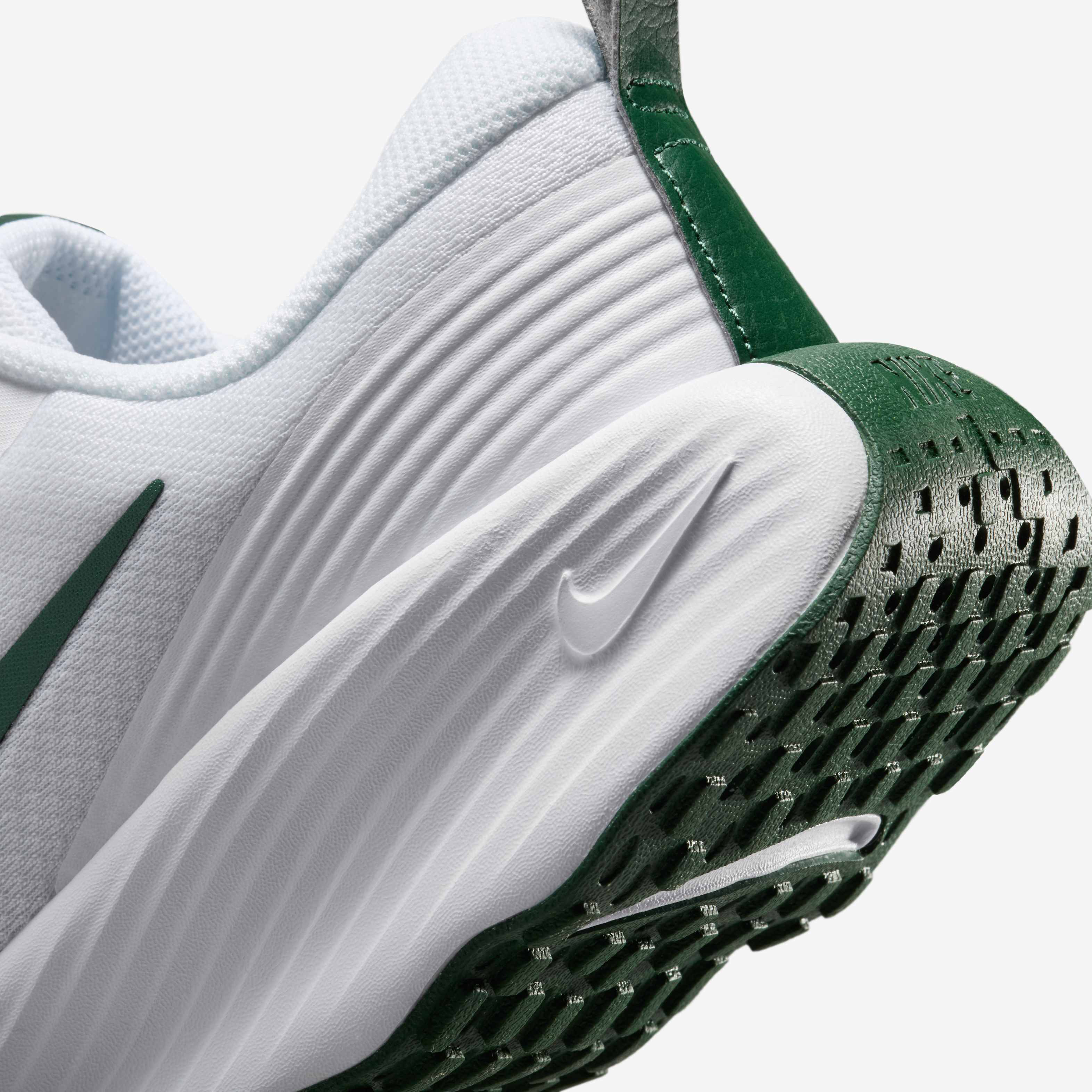 نايكي برومينا image number 7