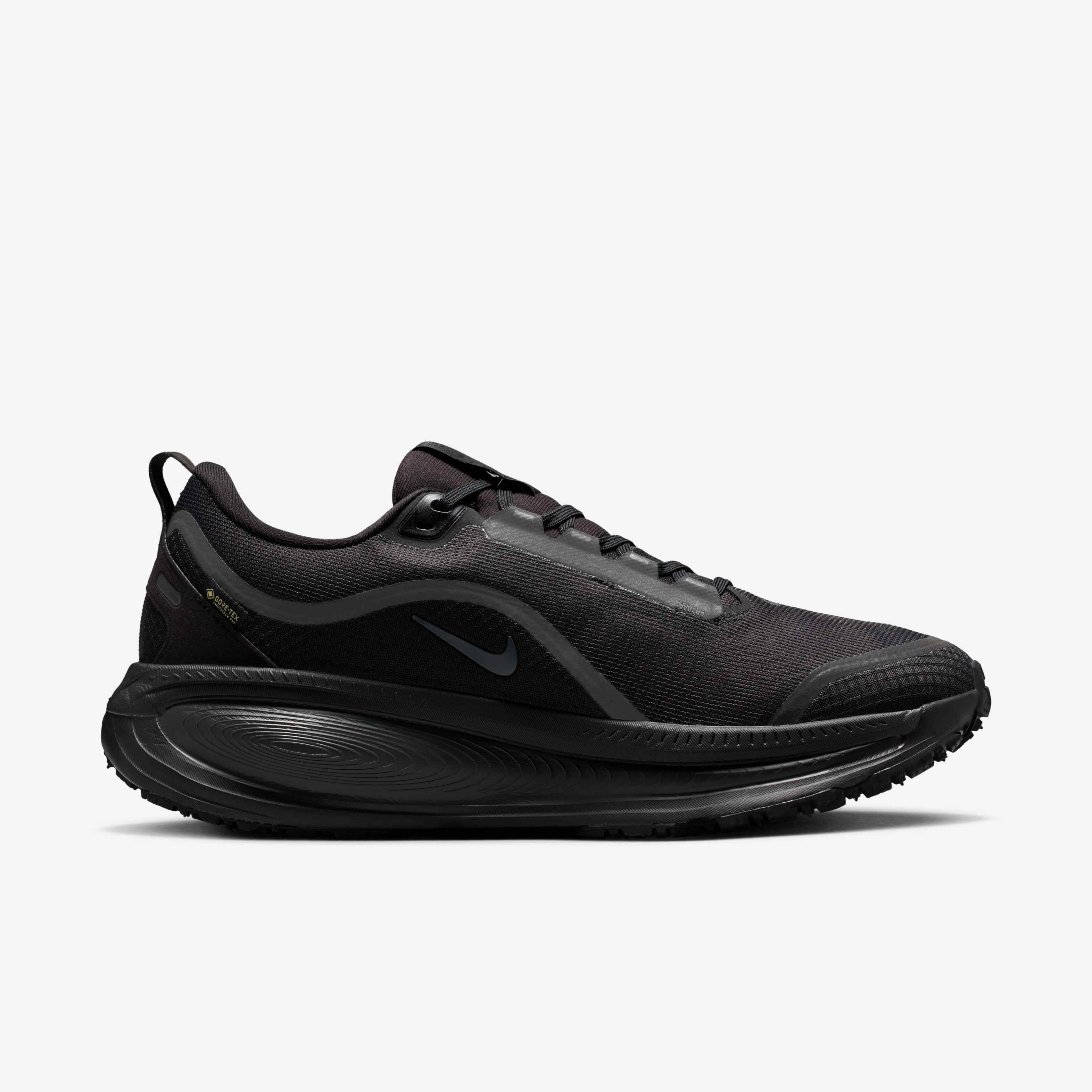Nike Vomero 18 GORE-TEX image number 2