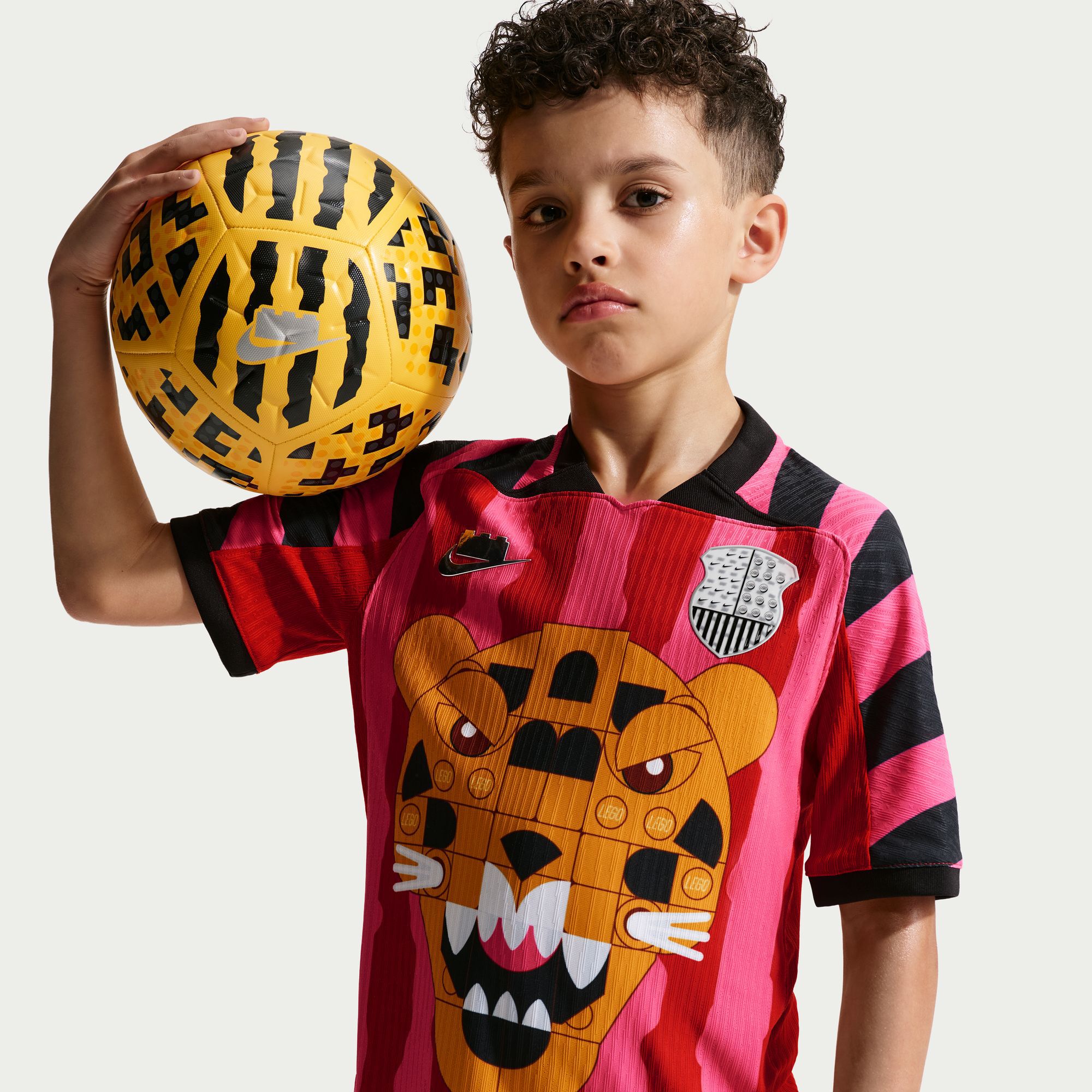 Nike x LEGO&reg; Collection image number 3