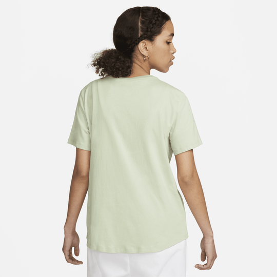 Shop Sportswear Club Essentials Women's T-Shirt | Nike UAE