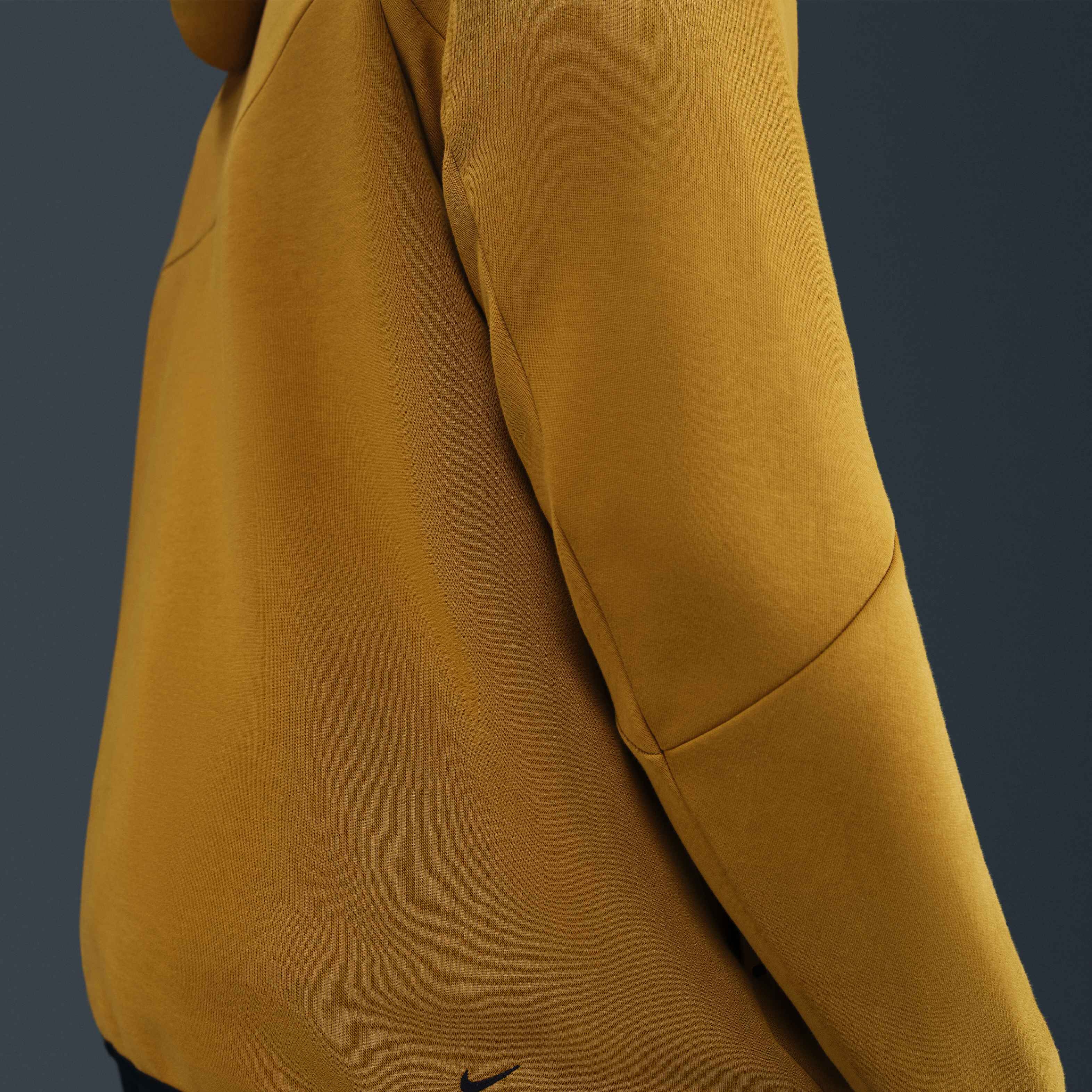 نايكي تك image number 6