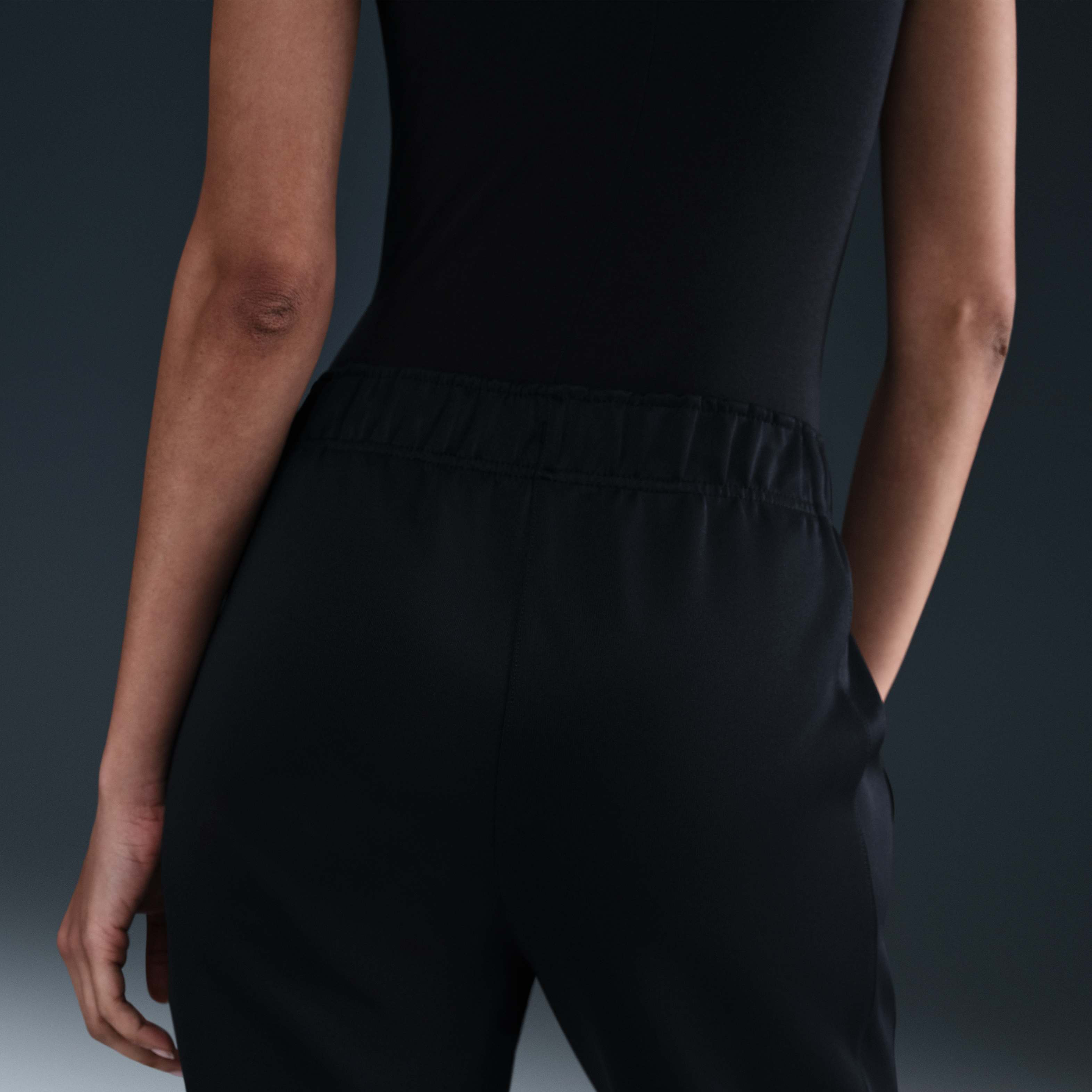 نايكي سبورتسوير ويندرانر image number 2