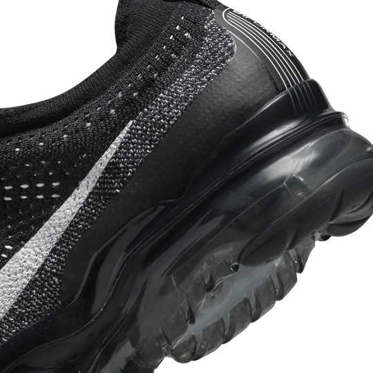 Nike air vapormax flyknit sales 2 triple black mens