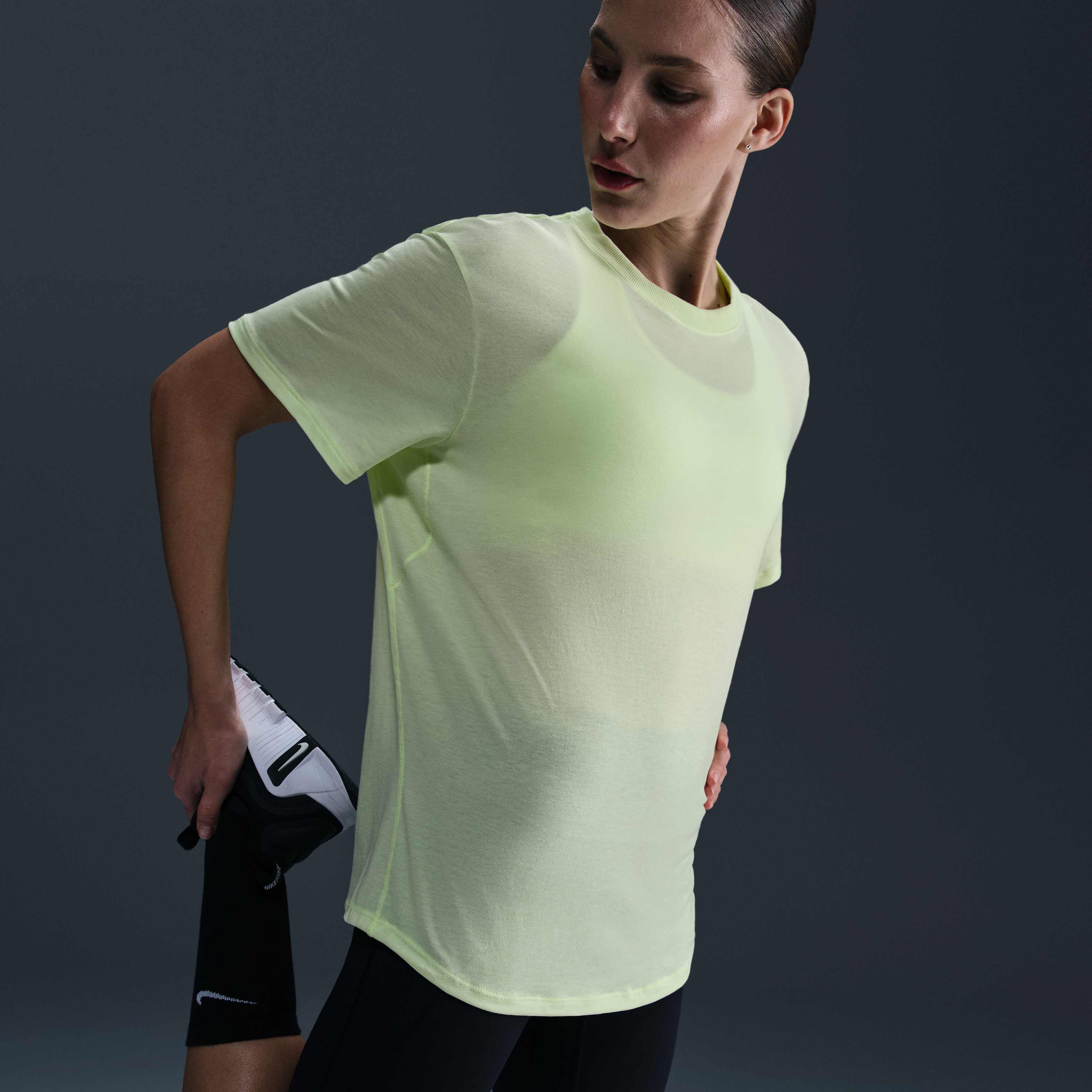 Nike One Relaxed image number 2