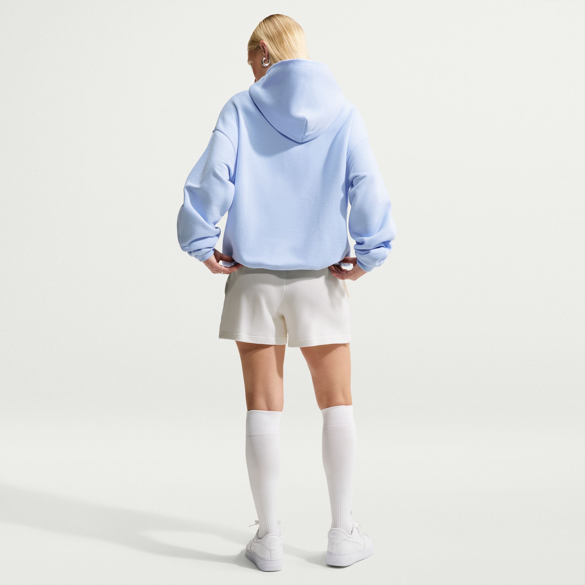 Nike Studio Fleece Medium Weight image number 1