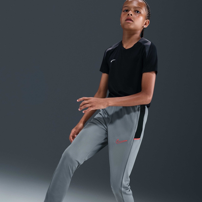 نايكي أكاديمي image number 3 نايكي أكاديمي image number 3