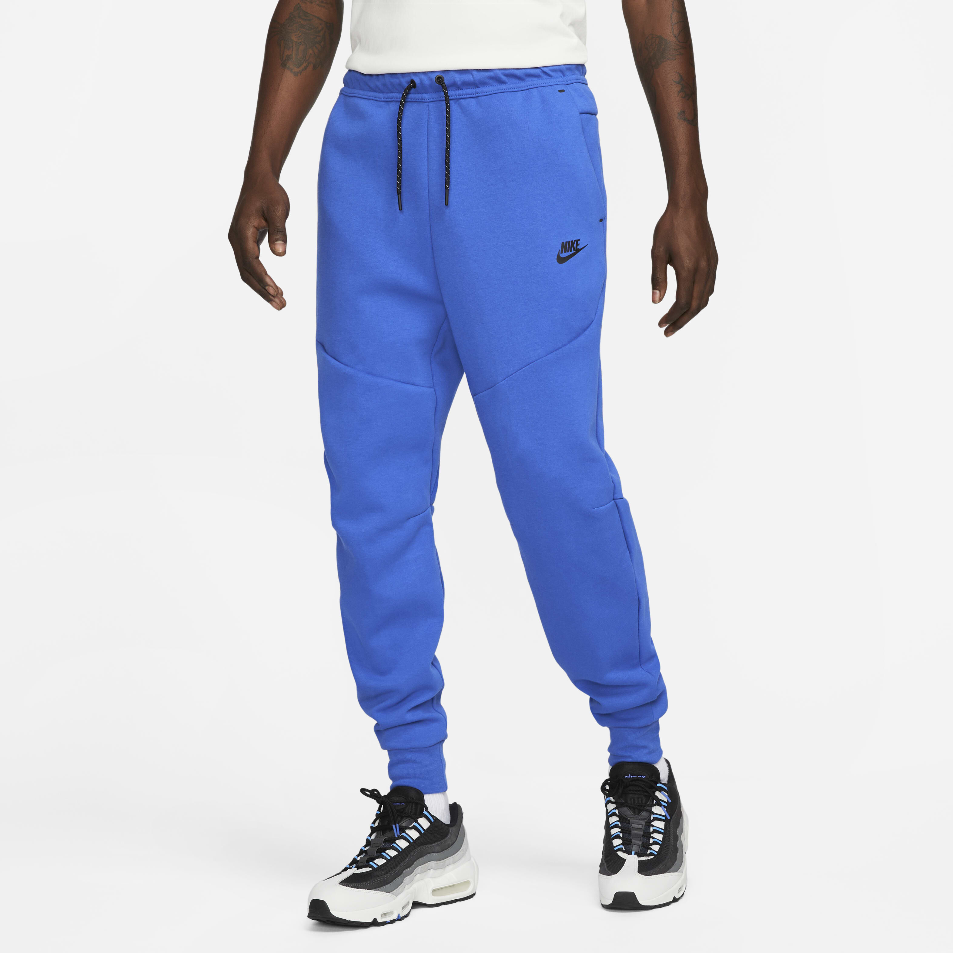 Nike Sportswear Tech Fleece image number 0