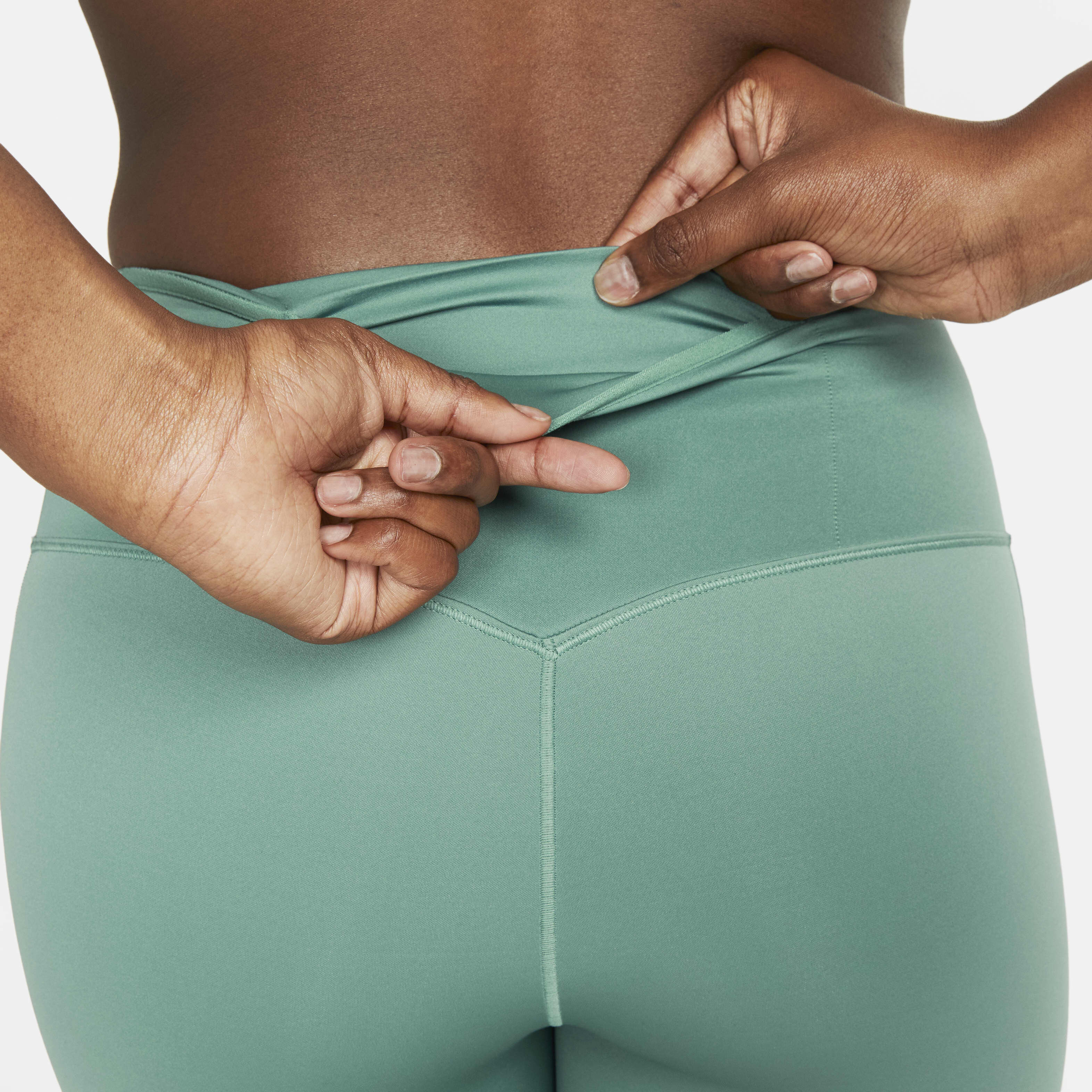 نايكي جو image number 6