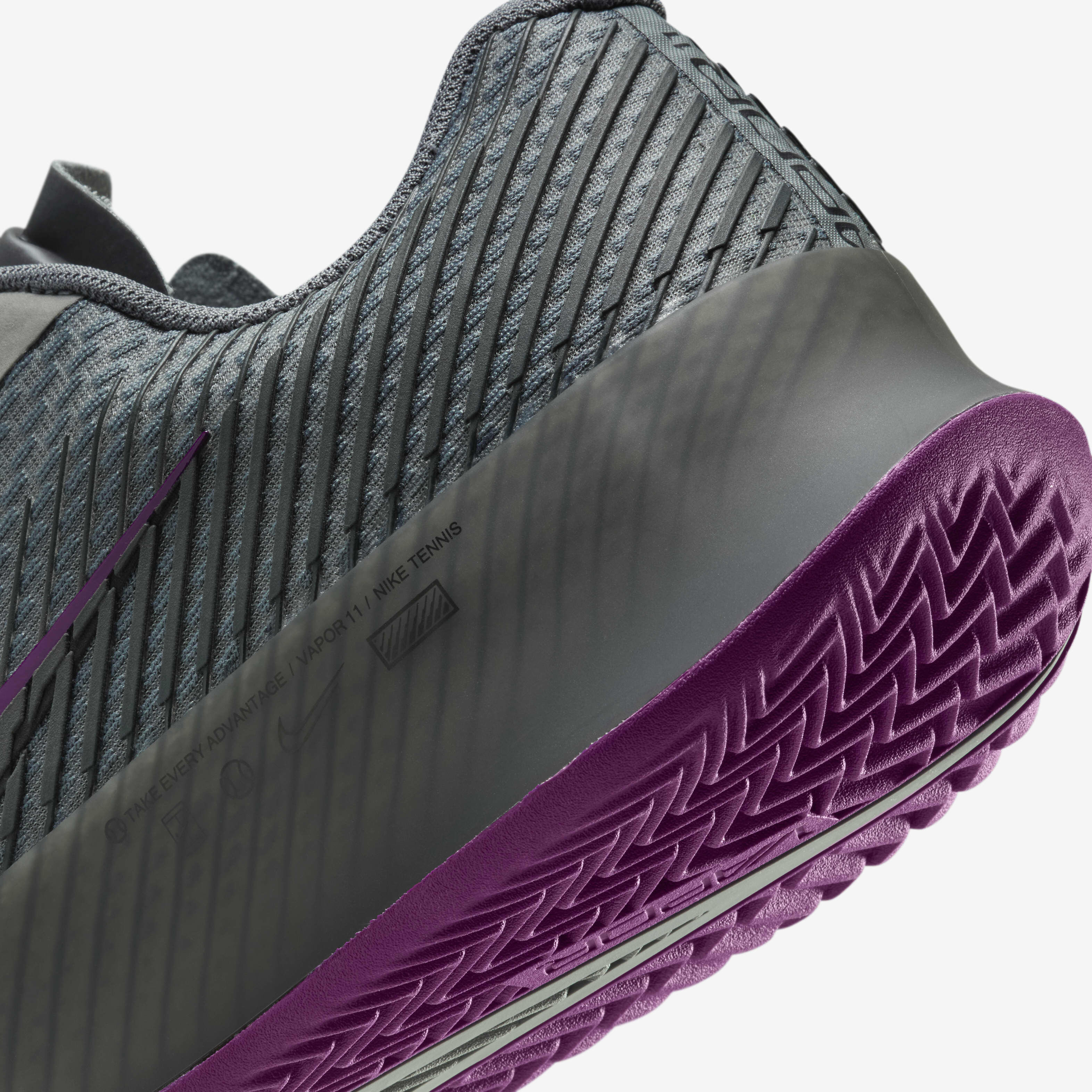 نايكي كورت اير زووم فيبر 11 image number 7