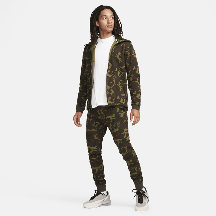 Nike fleece tech camo deals