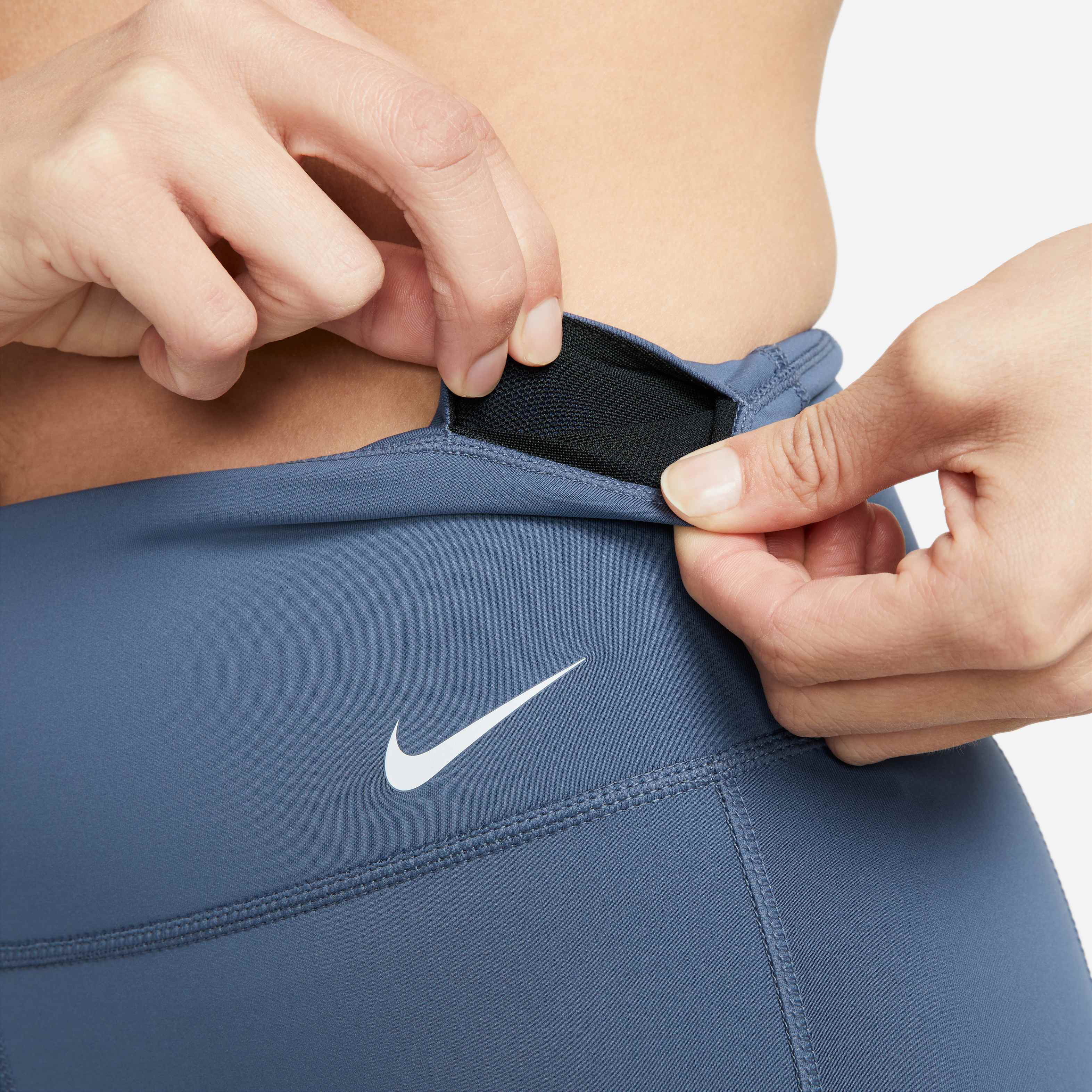 Nike One Leak Protection: Period image number 5