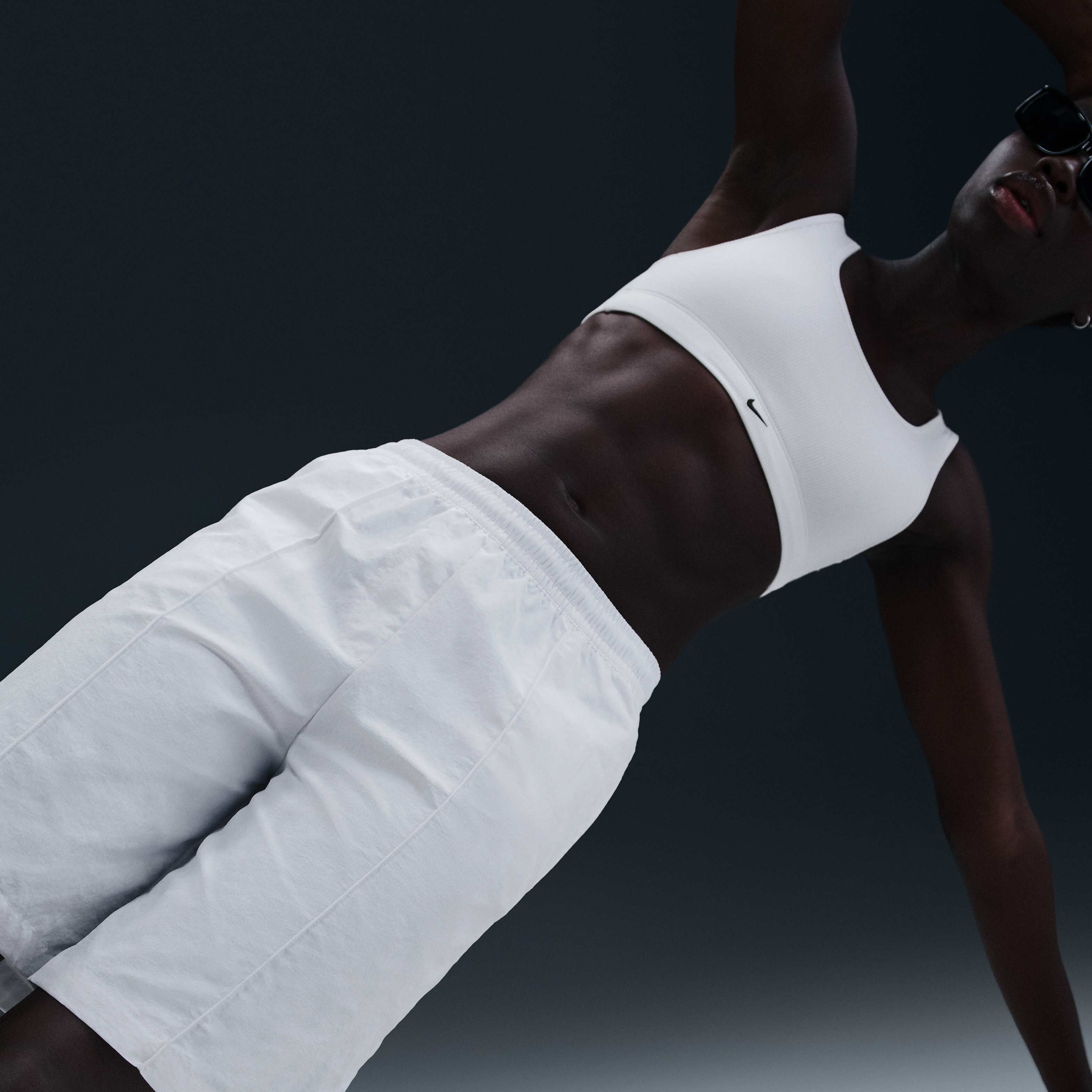 Nike Sportswear Everything Wovens image number 4