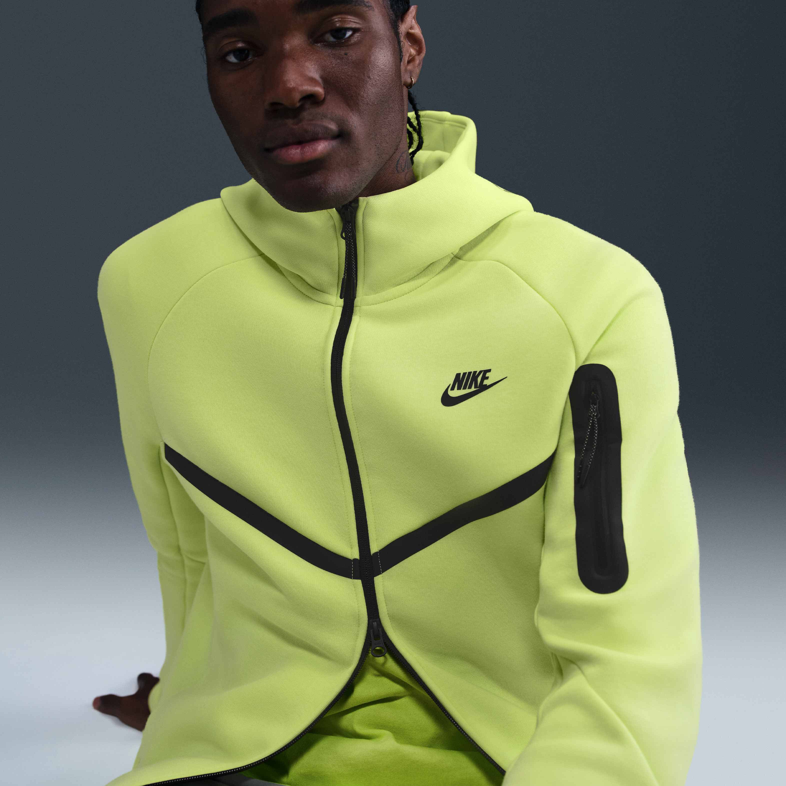 Nike Tech image number 2