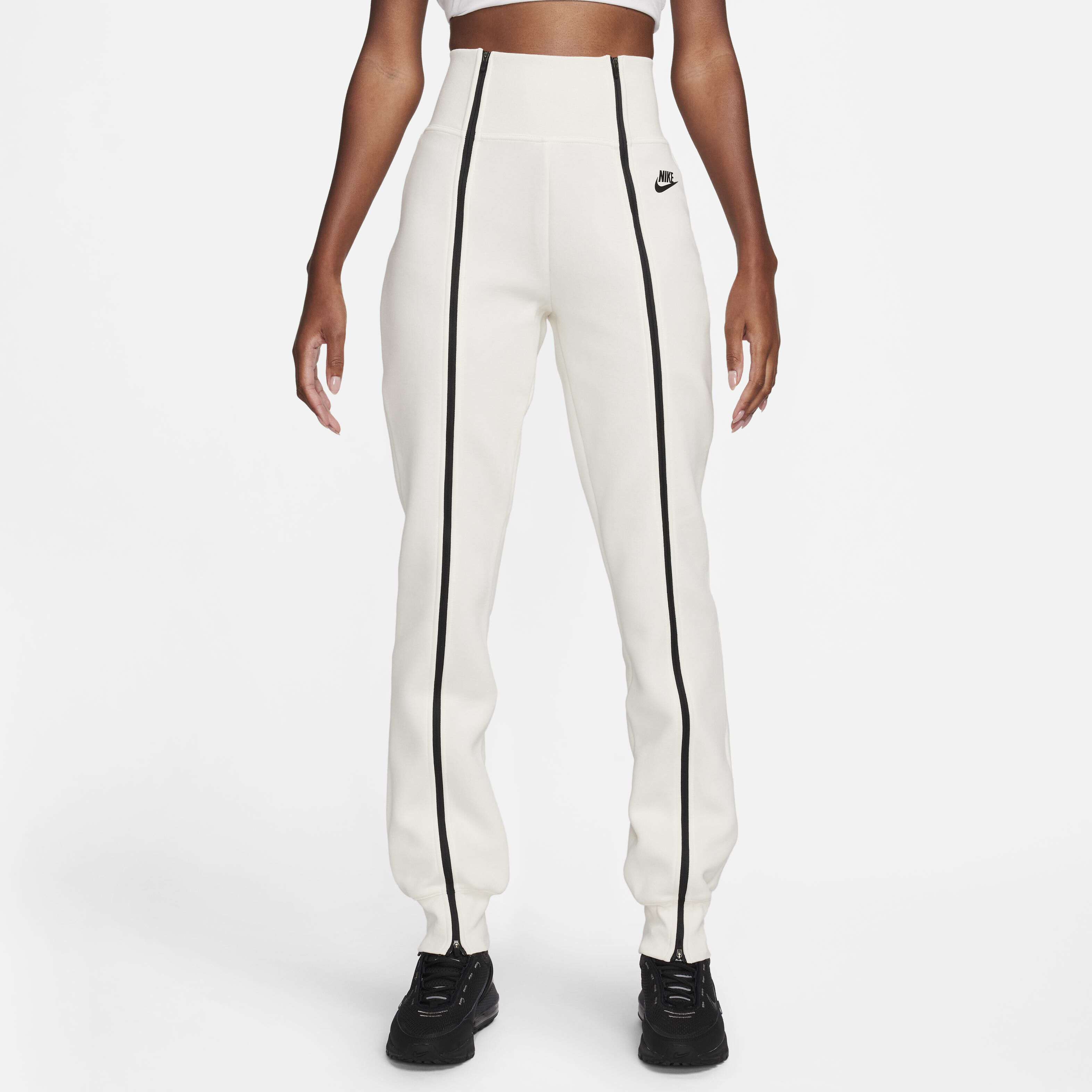 Womens nike joggers with zip pockets cheap