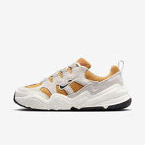 Nike Tech Hera